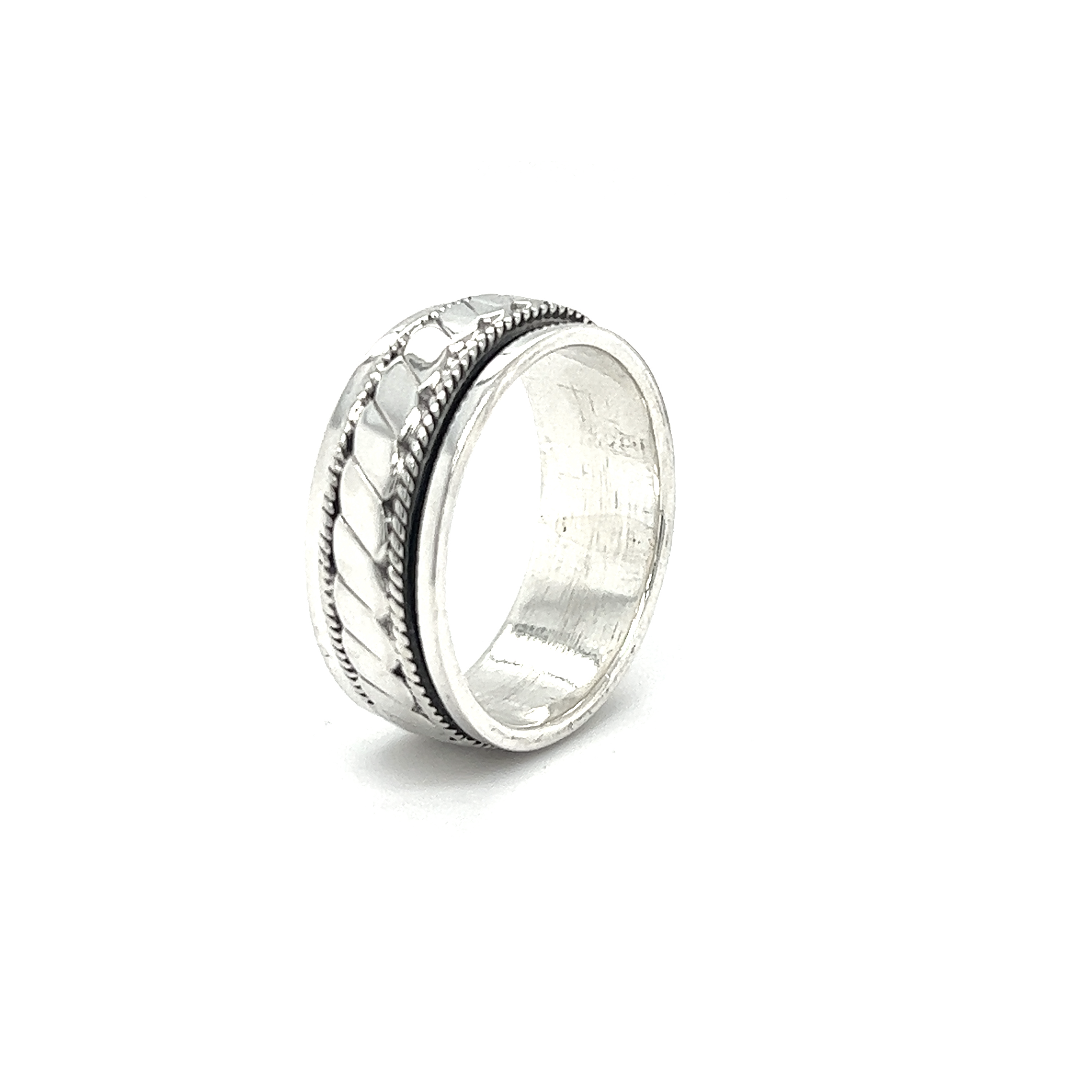 A spinner ring with a flat rope pattern on the band.