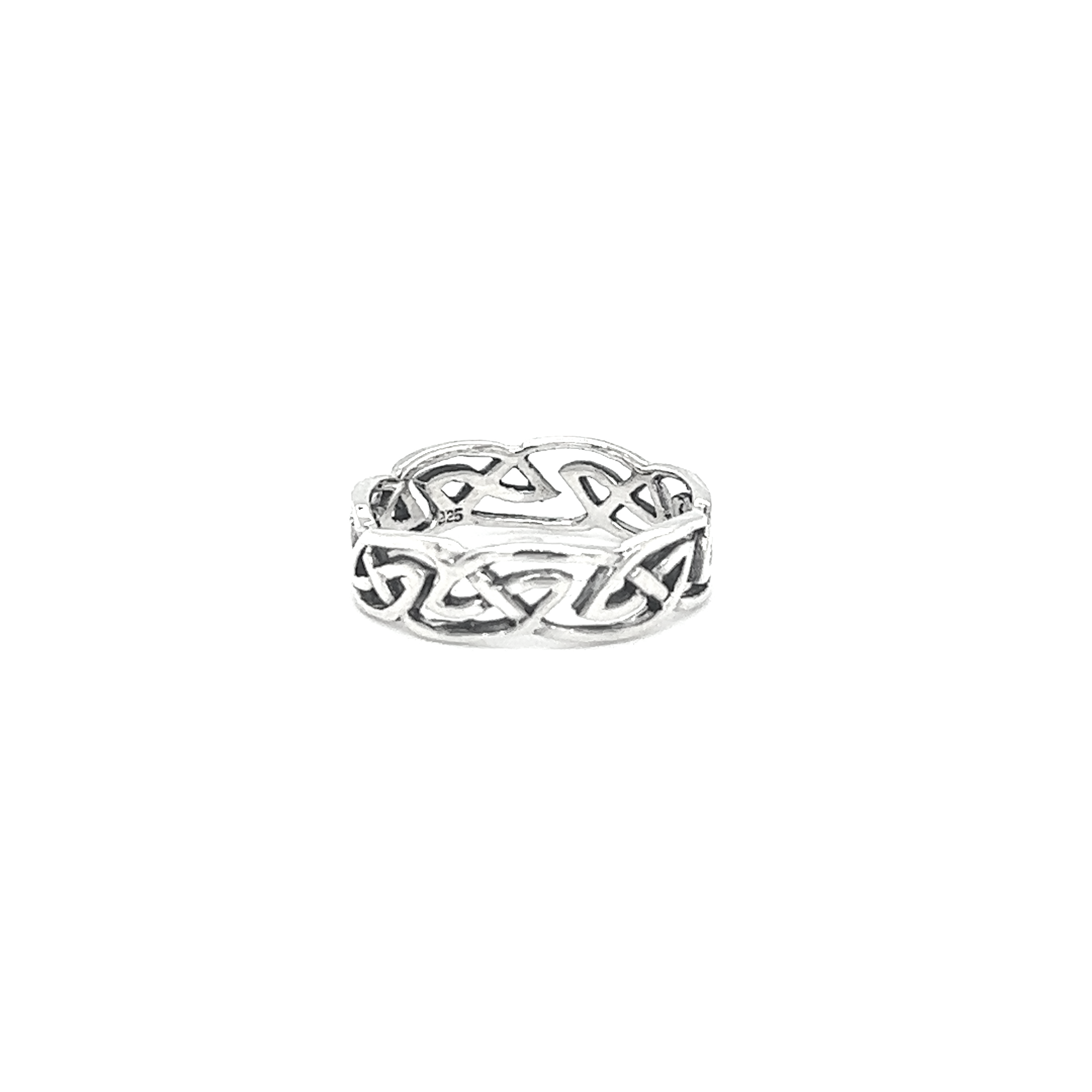 Wavy Celtic band ring in .925 Sterling Silver, showcasing ancient intricacies, by Super Silver.