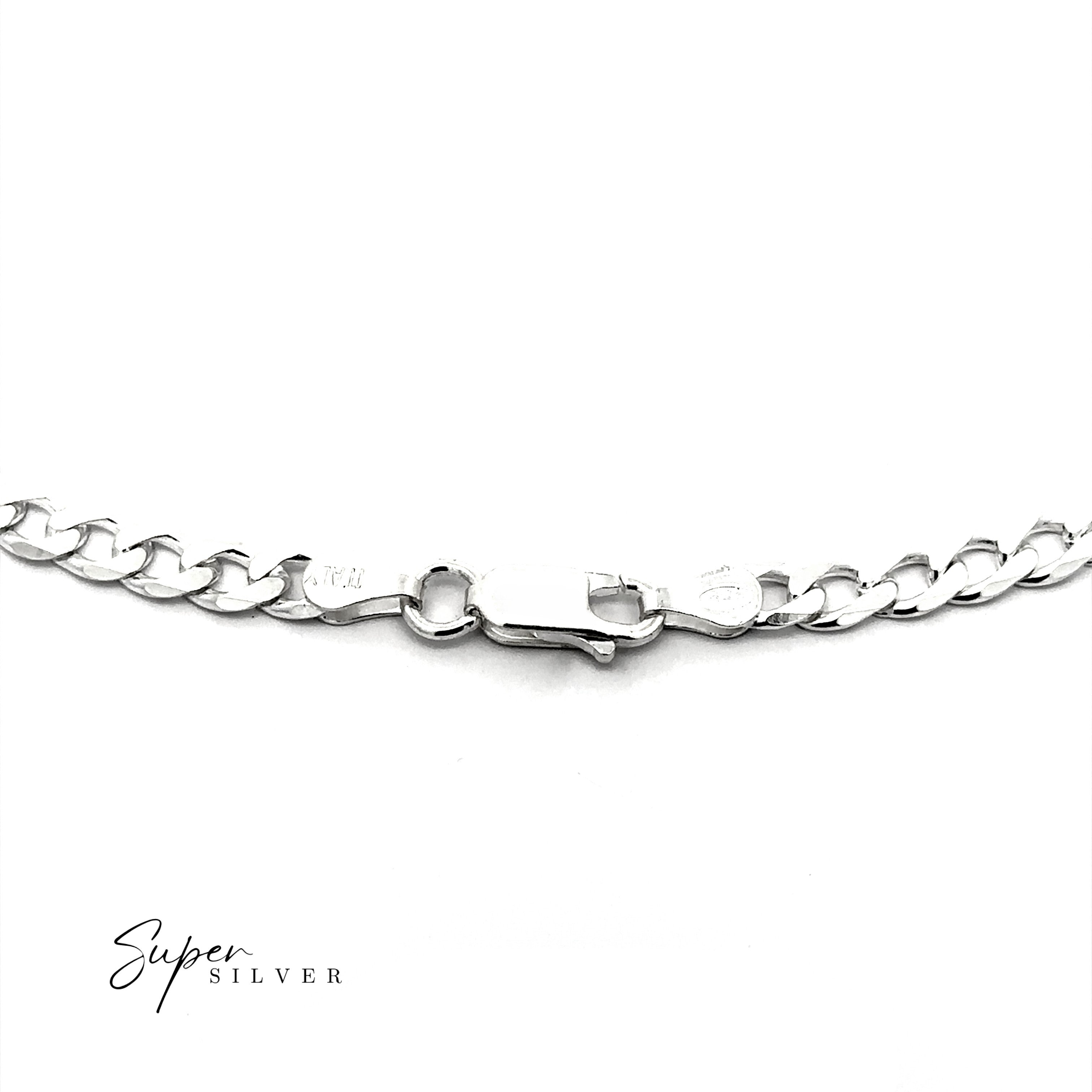 Close-up of The Signature Italian Curb Chain, crafted in Italian sterling silver with a lobster clasp, displayed on a white background. "Super Silver" logo shown in the bottom left corner.