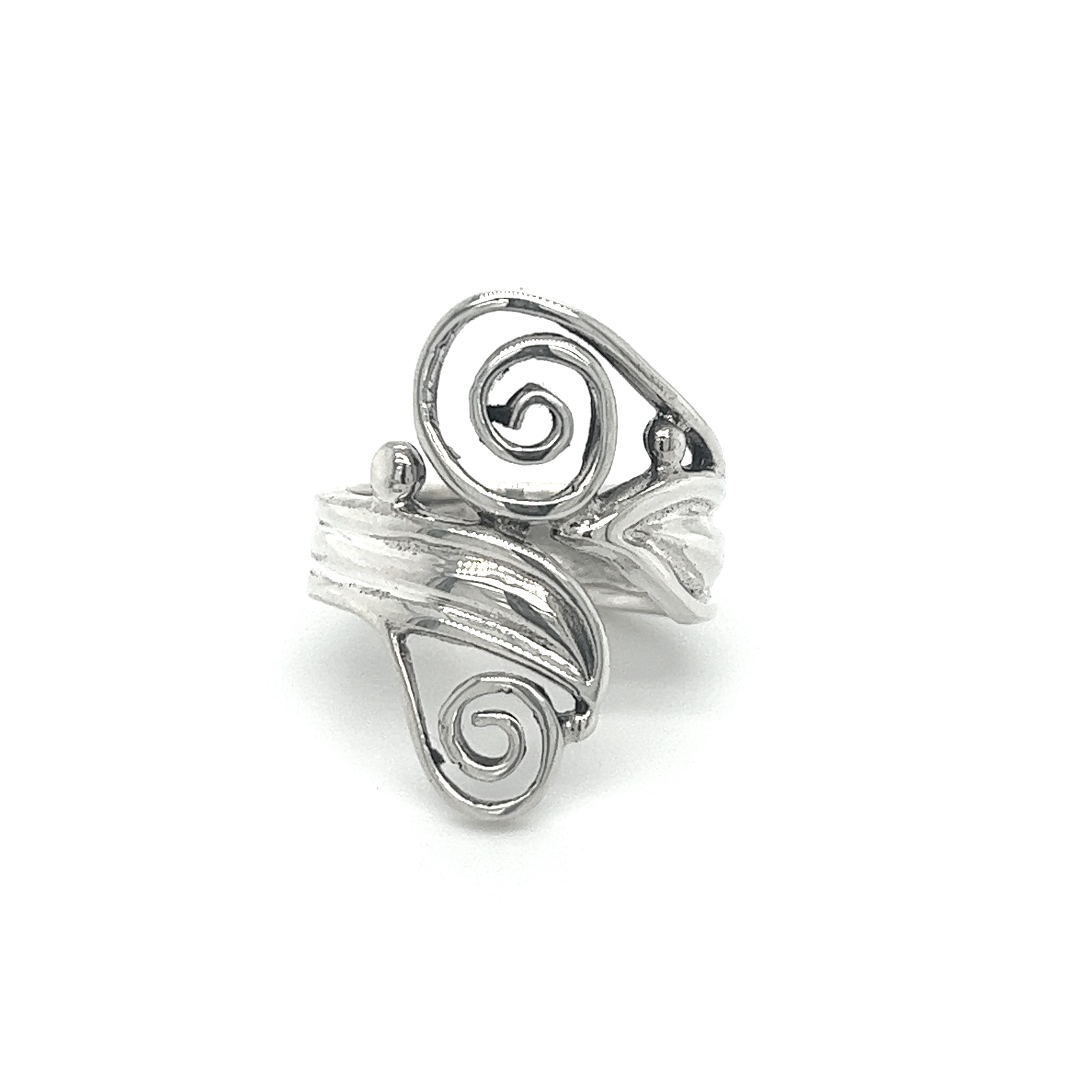 A bohemian-style silver Freeform Spiral Ring, exuding individuality.