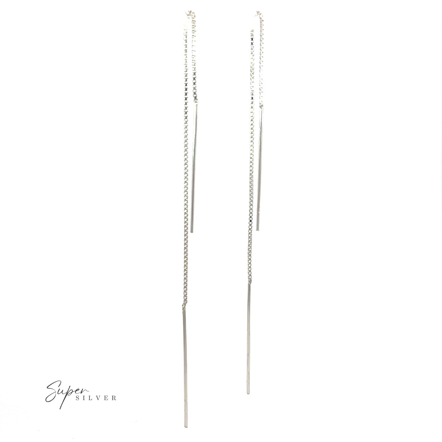 
                  
                    Simple and elegant Simple Silver Wire Threader with a long chain for a minimalist look.
                  
                