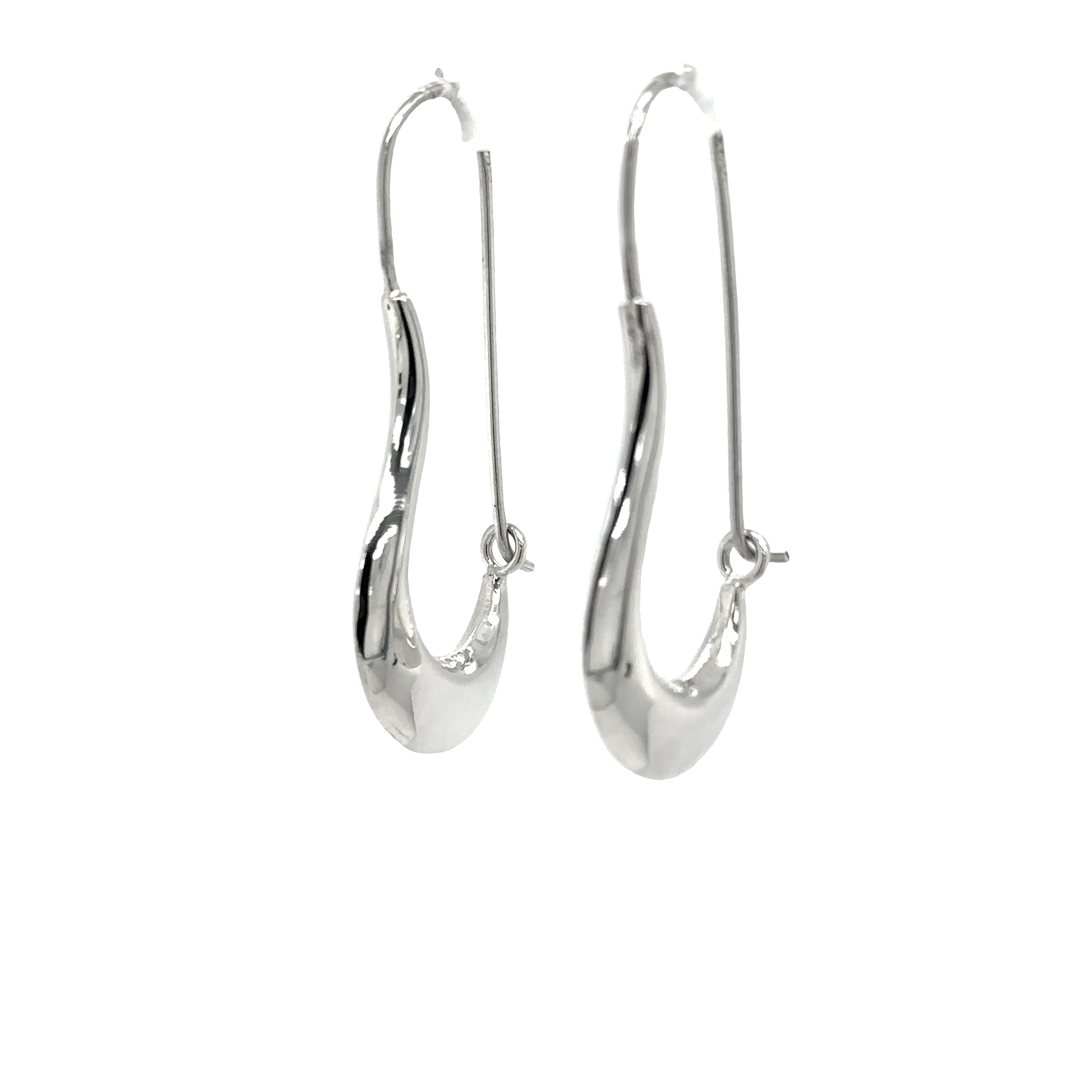 These elegant Curved Hoop Earrings feature half hoops and a smooth surface.