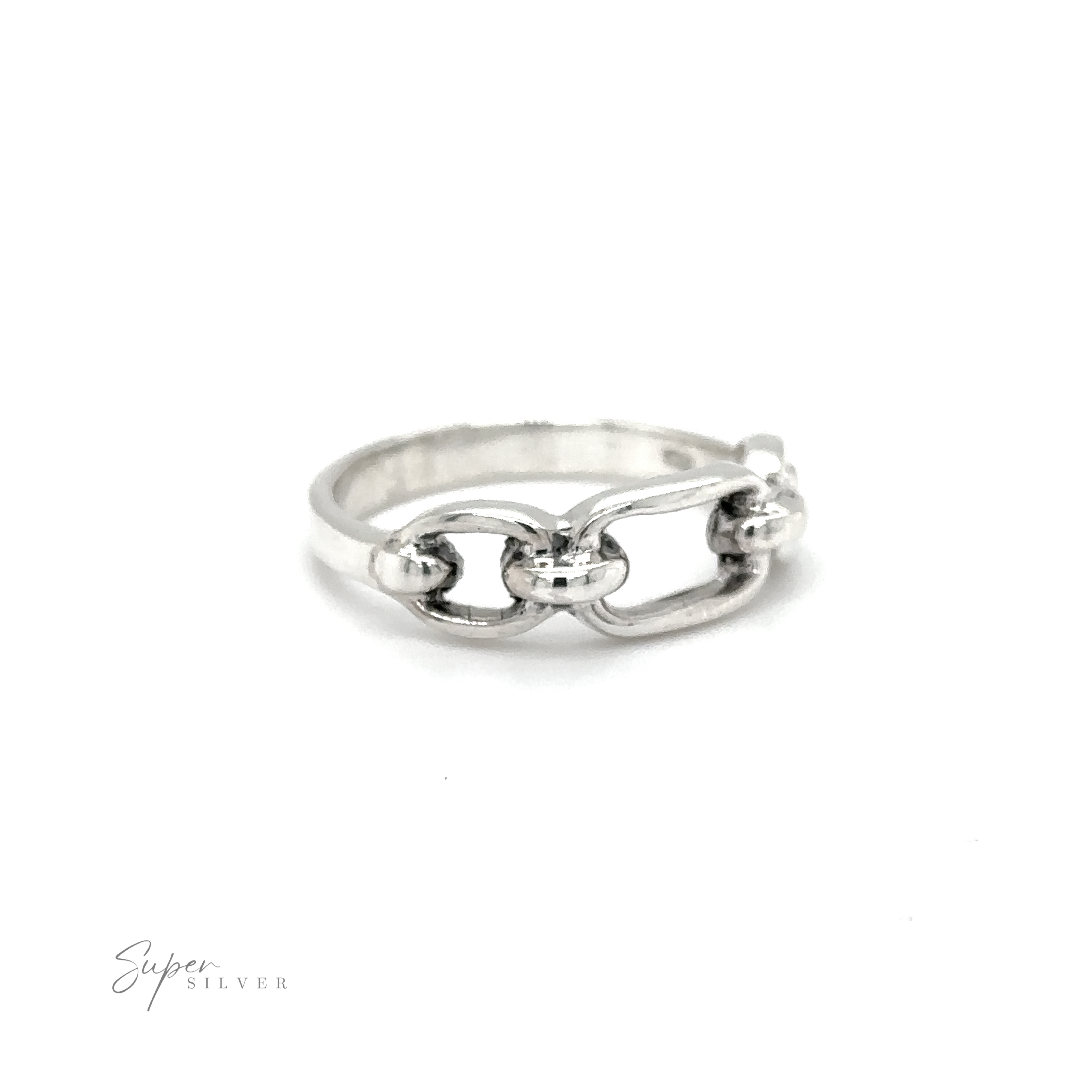 This Thick Chain Link Ring from Super Silver features a chain link design, perfect for adding versatility to your accessories collection. Crafted from sterling silver, this Thick Chain Link Ring effortlessly combines contemporary style with timeless elegance.
