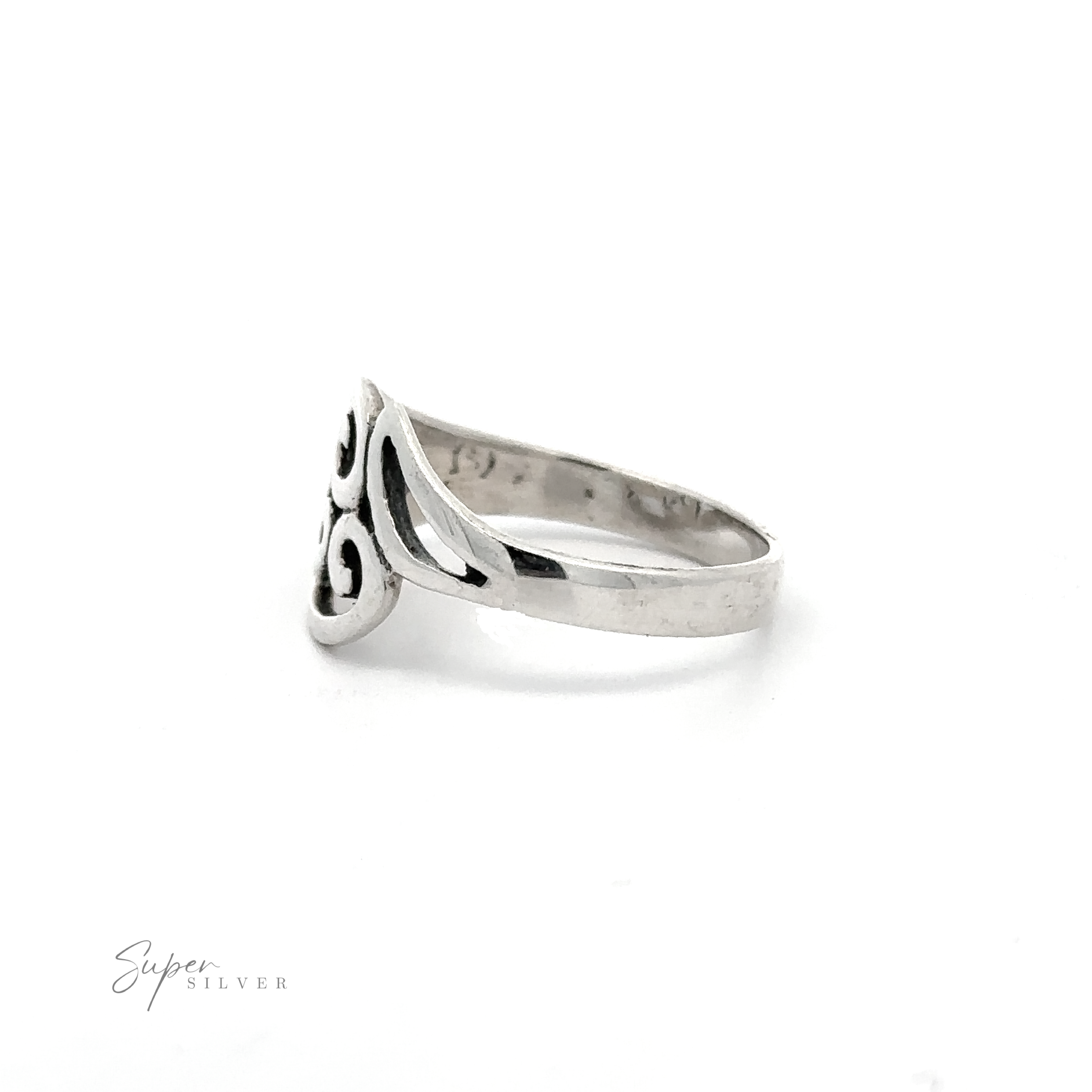 This contemporary silver Swoopy and Spiral Ring exudes boho charm with its intricate design.