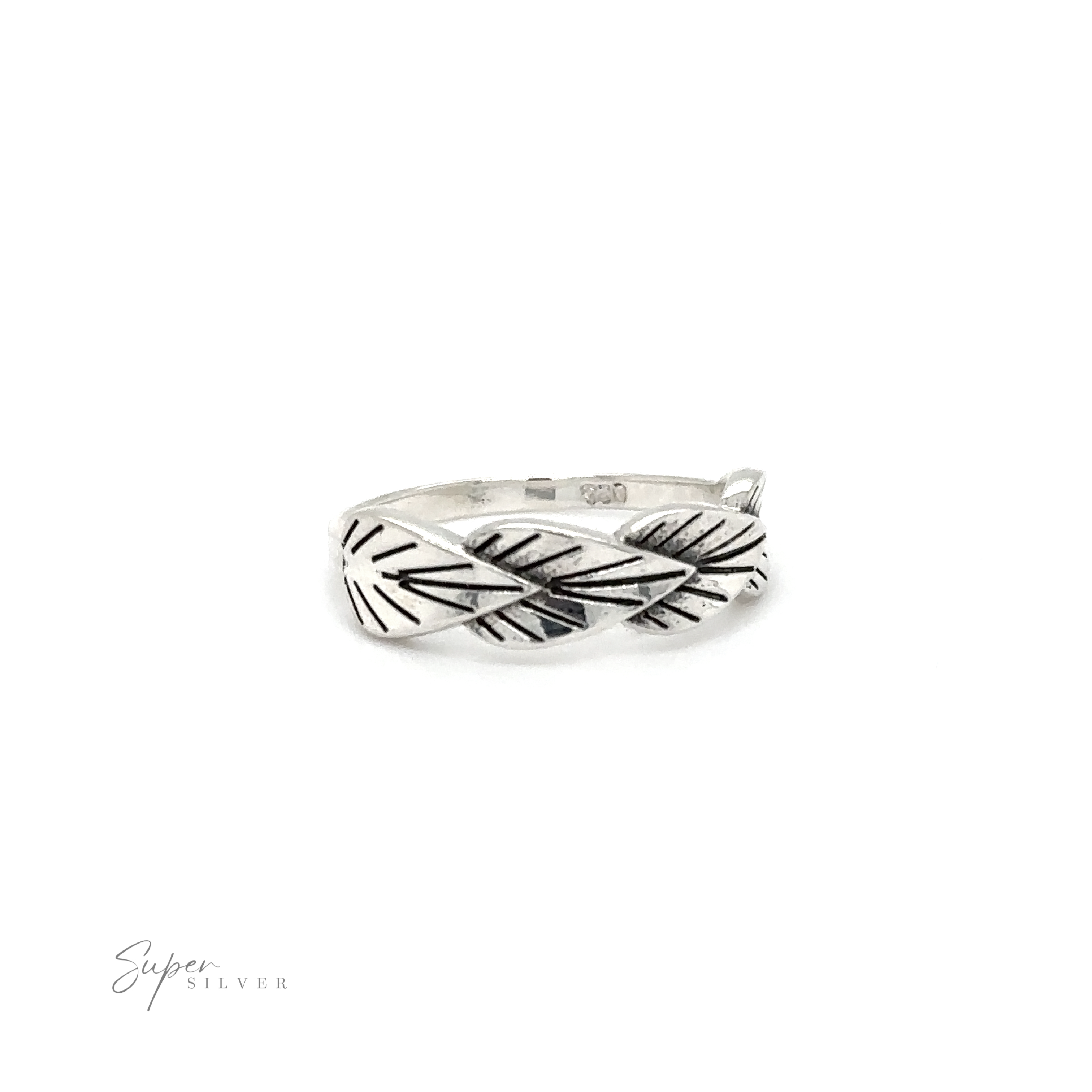 A Super Silver Leaves Ring, perfect for nature enthusiasts who appreciate the beauty that surrounds us.
