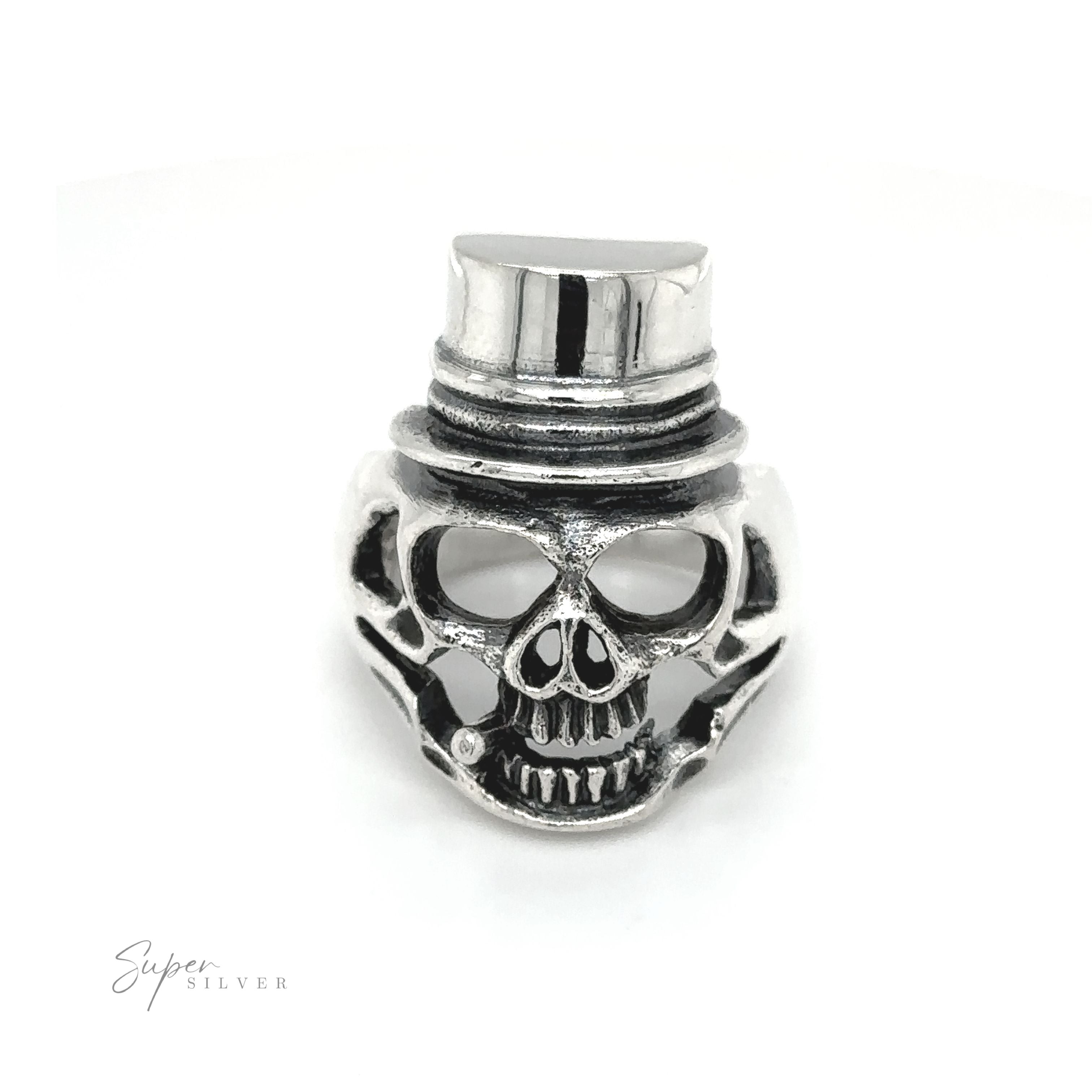 An edgy fashion statement, the Skull Ring with Top Hat features an intriguing top hat accent.