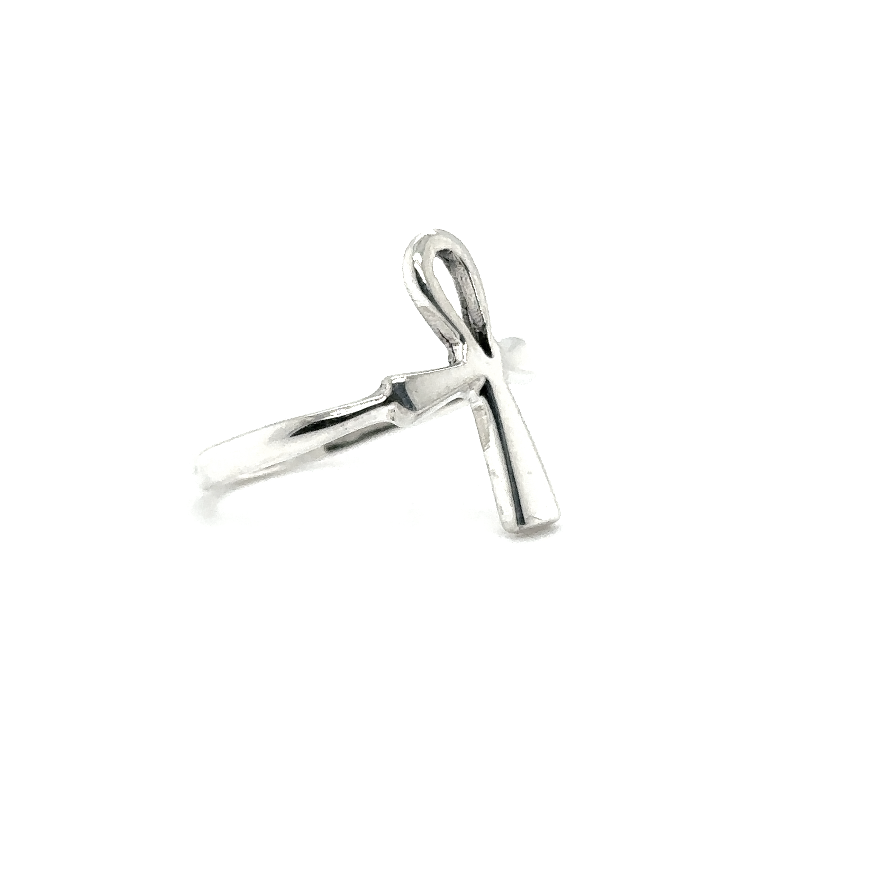 A Simple Ankh Ring on a white background by Super Silver.