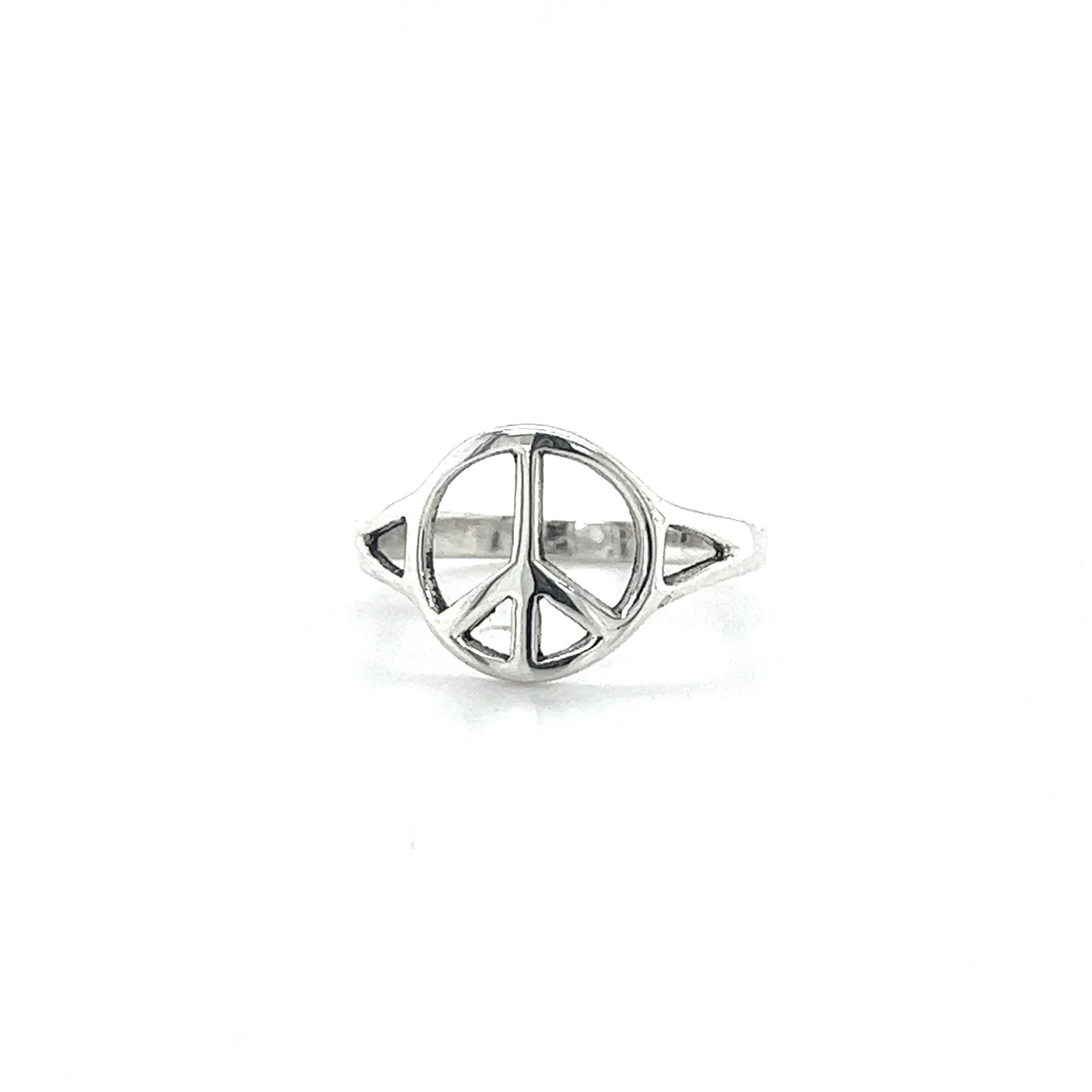 A Simple Peace Sign Ring from Super Silver, symbolizing good vibes, set against a clean white background.