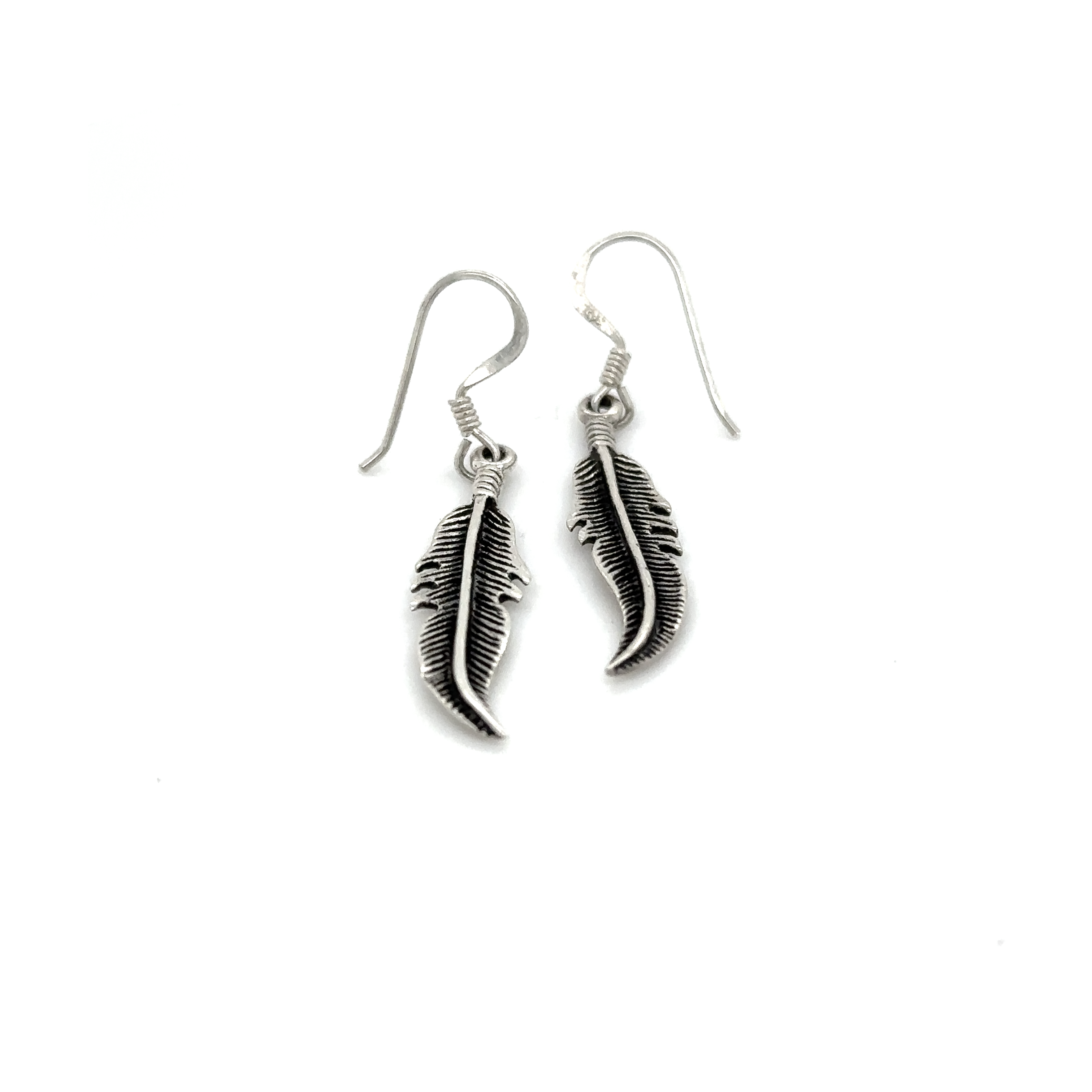 A cute pair of Super Silver Small Feather Earrings, perfect for everyday wear, on a white background.