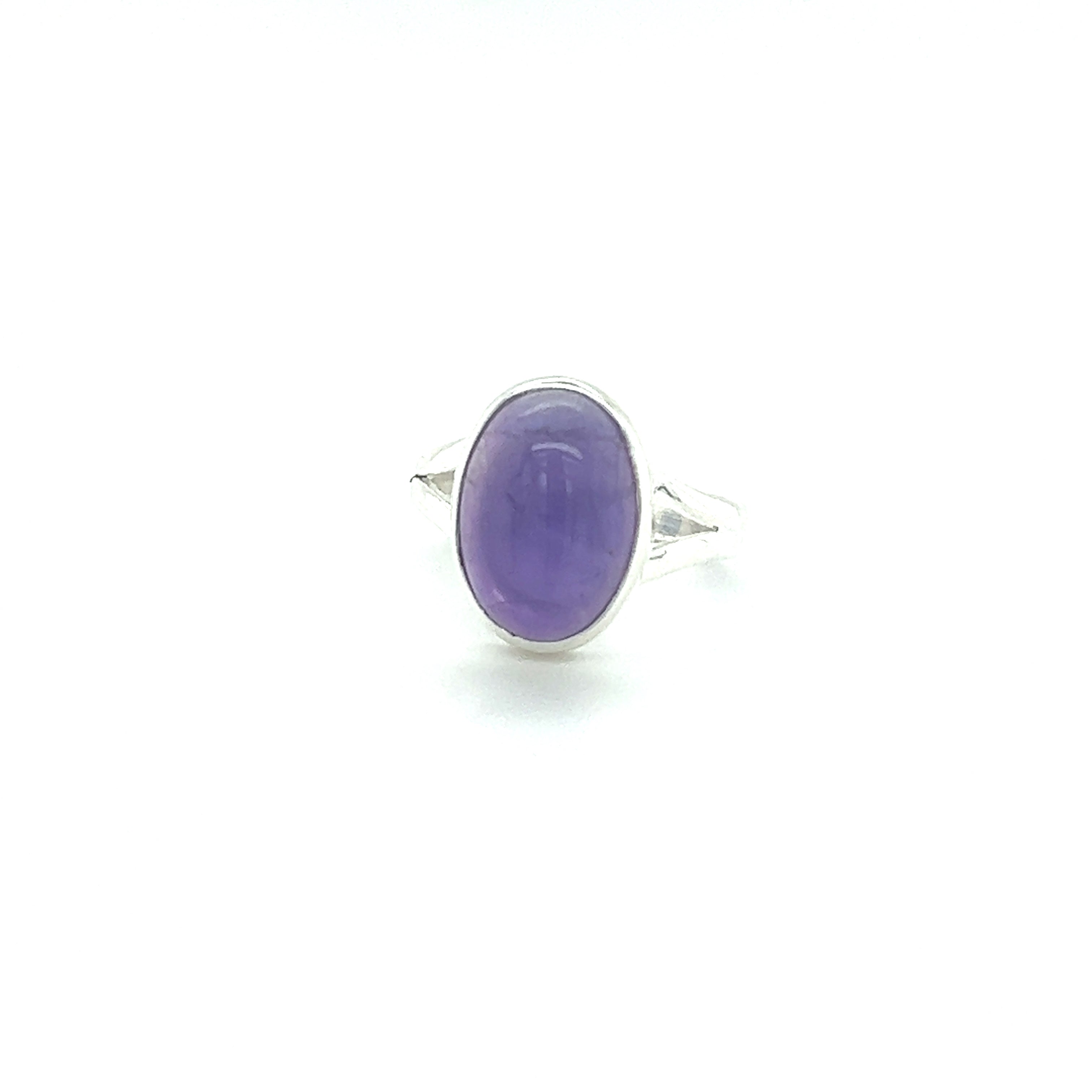 Oval Stone Ring in sterling silver, featuring a stunning cabochon.