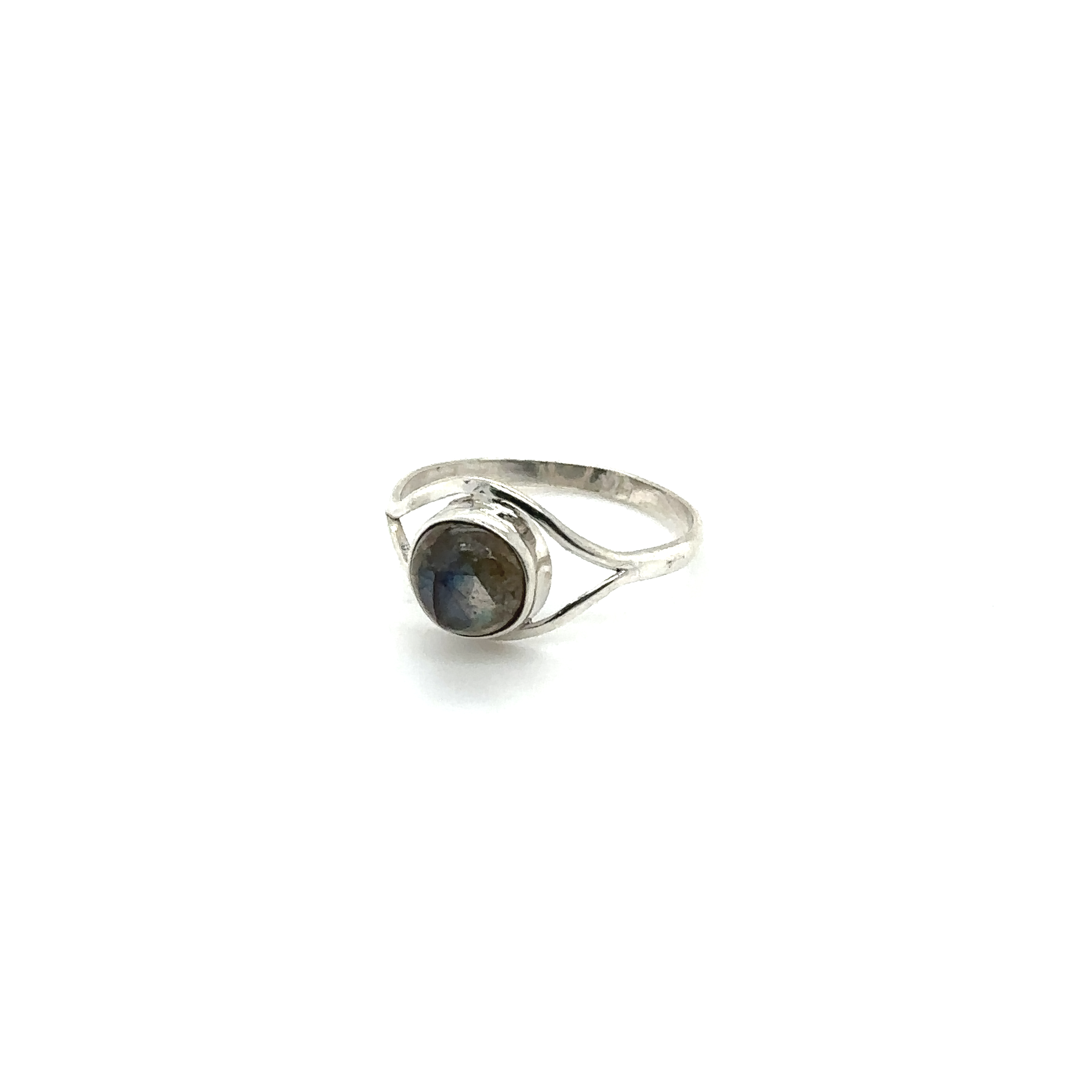 Contemporary aesthetic Abstract Stone Eye ring in sterling silver.
