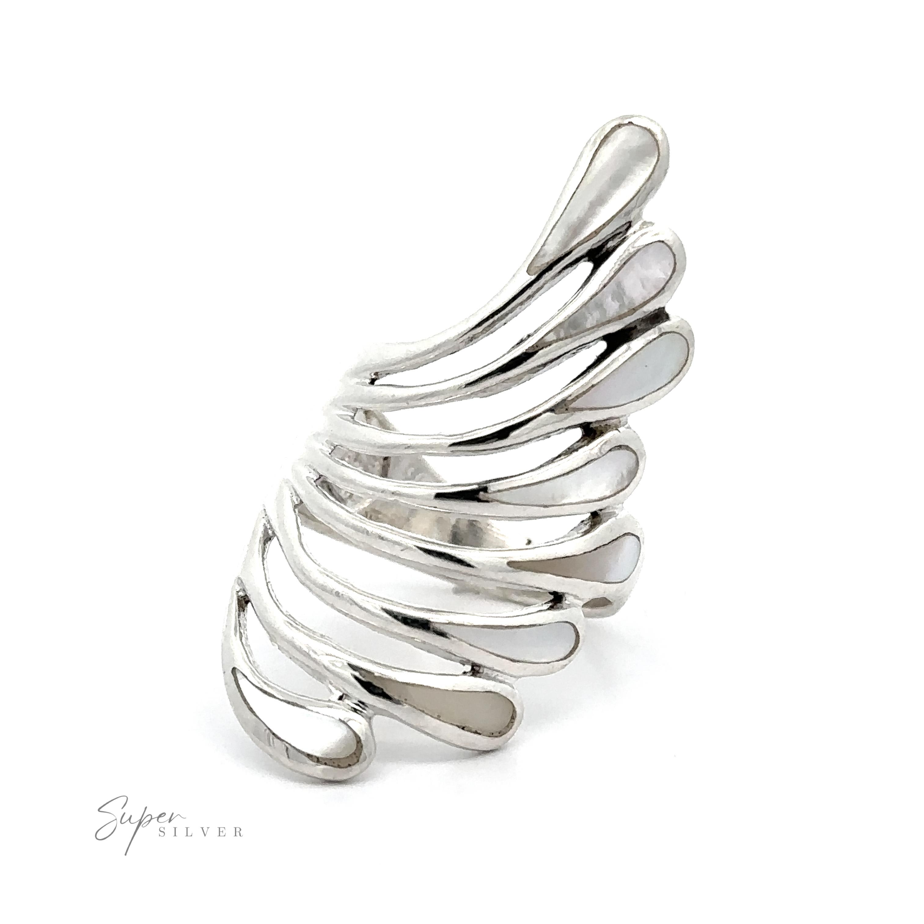 This captivating Beautiful Inlay Stone Wing Fan Ring features a white mother of pearl.