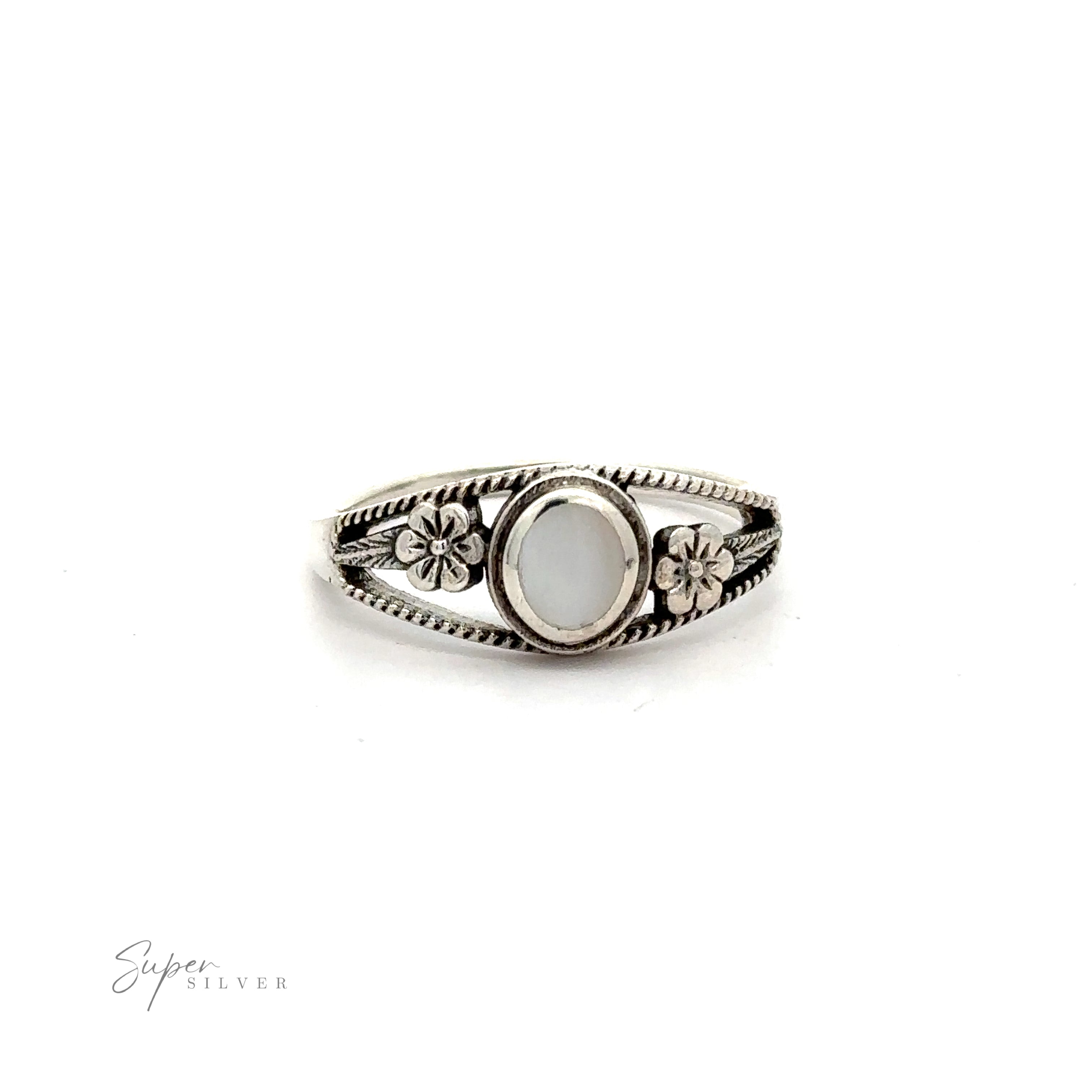 An Inlay Stone Ring with Flower and Rope Design.