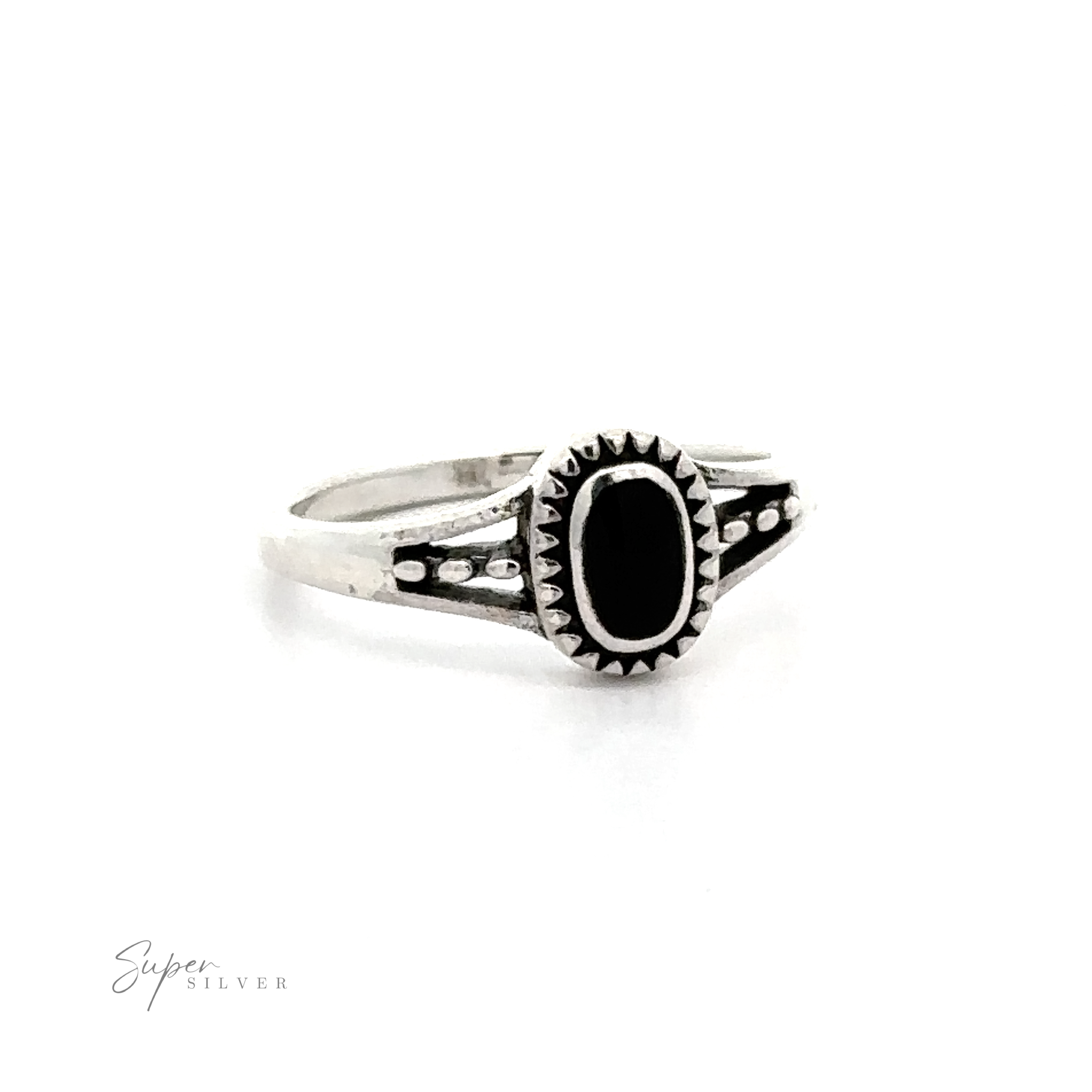 An Inlay Stone Ring with Split Shank Design in silver and a black oval stone.