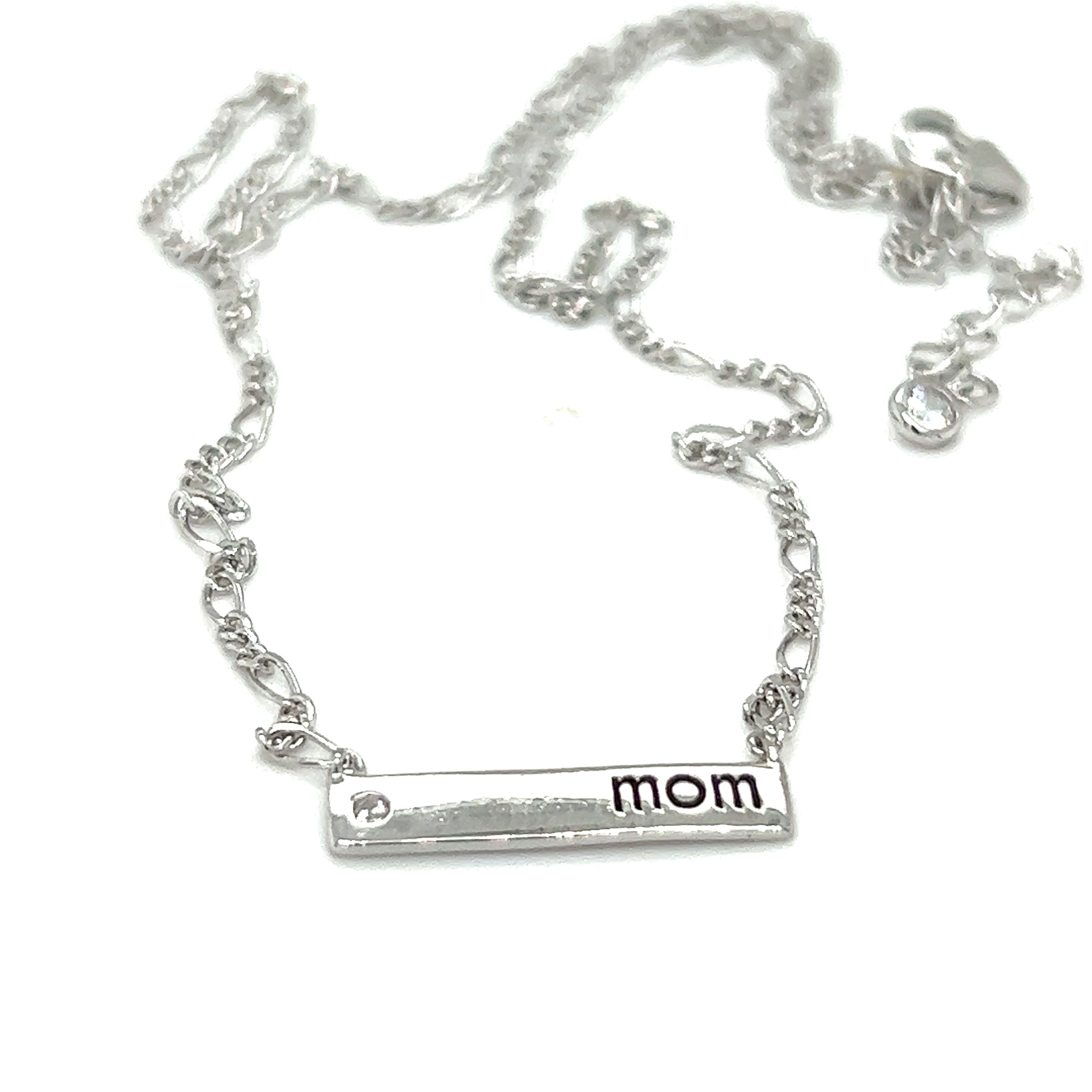 A gratitude Delicate Mom Plate Necklace for mom, adorned with the word "mom" from Super Silver.