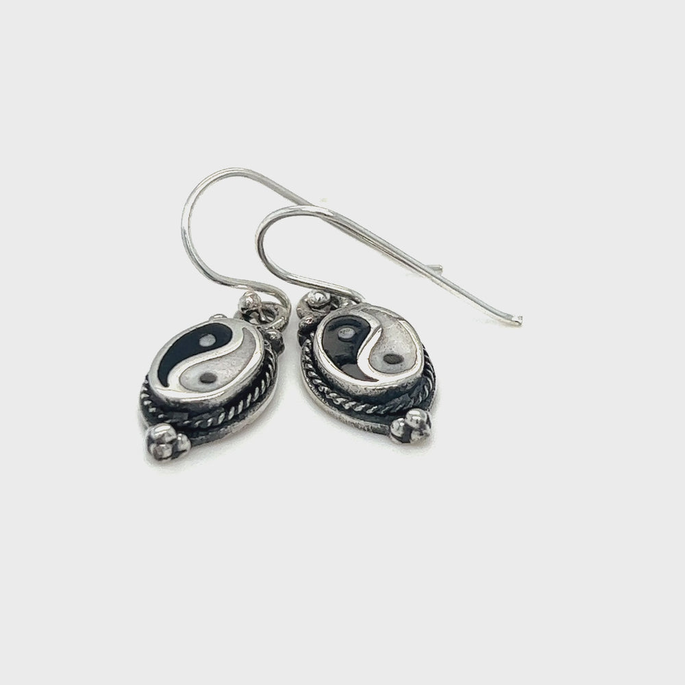 
                  
                    Load and play video in Gallery viewer, Yin-Yang Earrings with Rope Border
                  
                