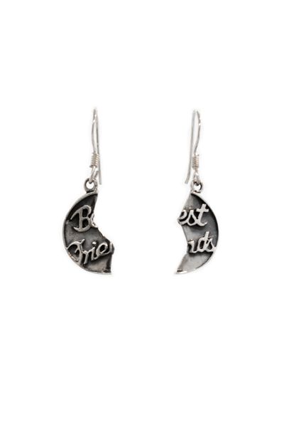These Super Silver Reversible "Best Friend" Earrings are the perfect way to share your bond with your best friend, engraved with the words 'best friends'.