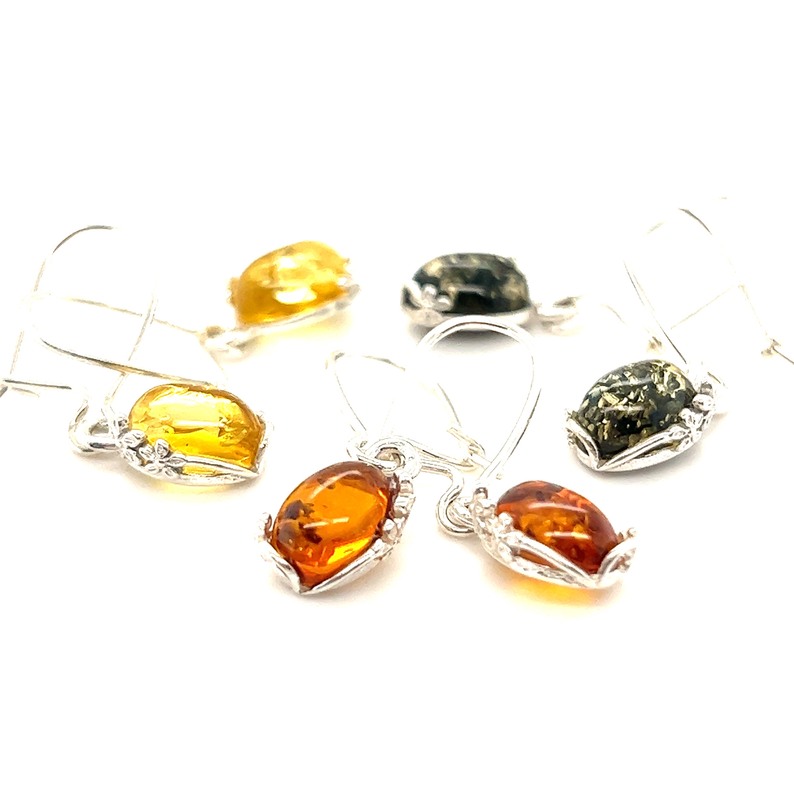 Natural elegance meets Super Silver's Tiny Glowing Oval Amber Earrings in these stunning sterling silver earrings.