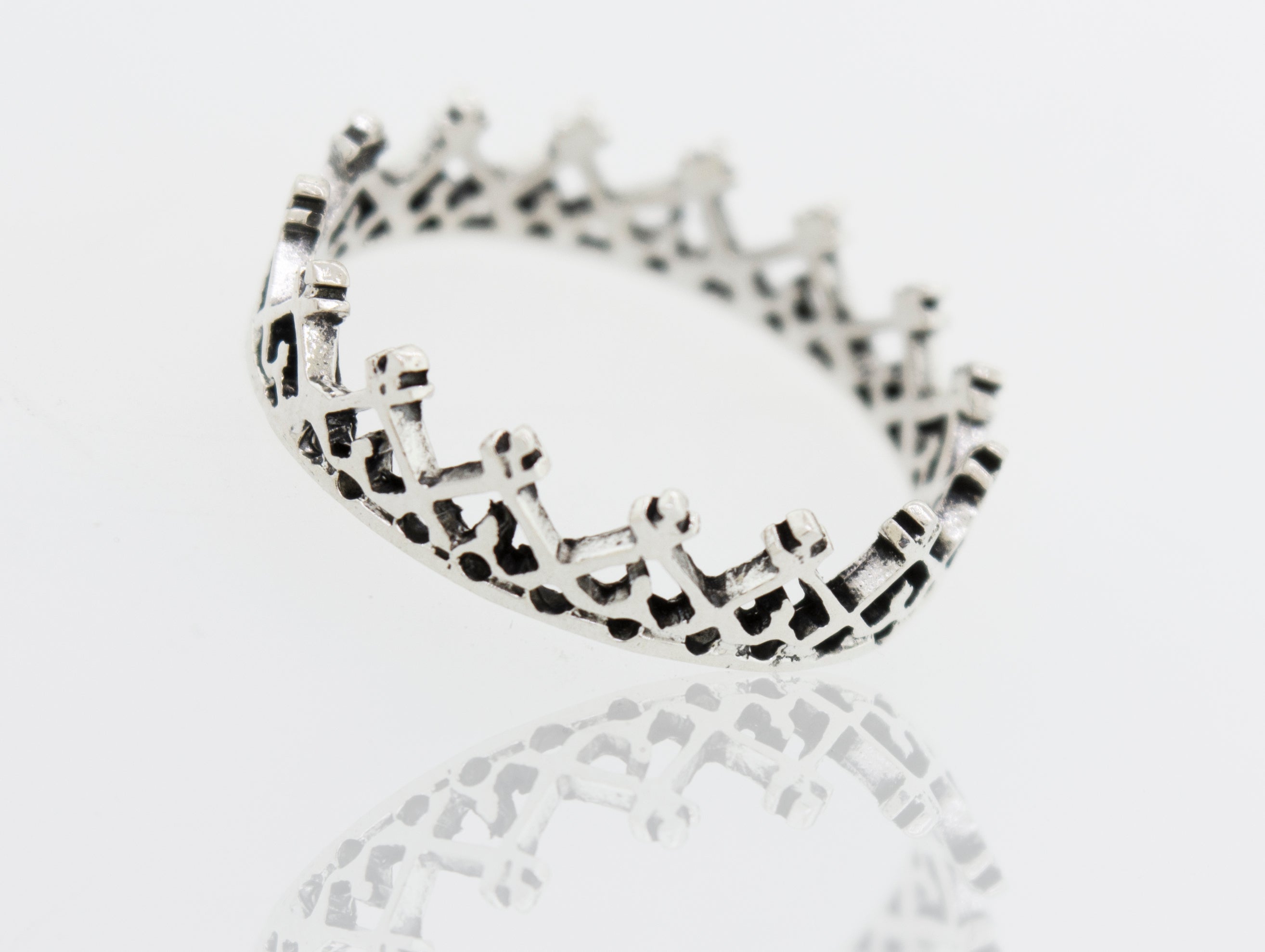 A Super Silver Silver Crown ring with a freestyle design.