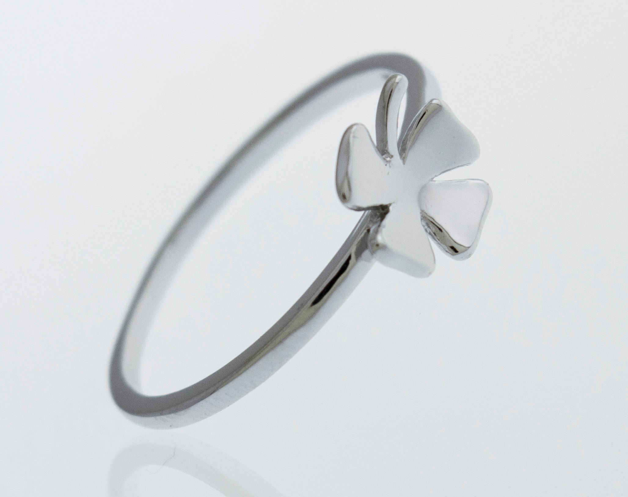 A Super Silver Clover Ring.
