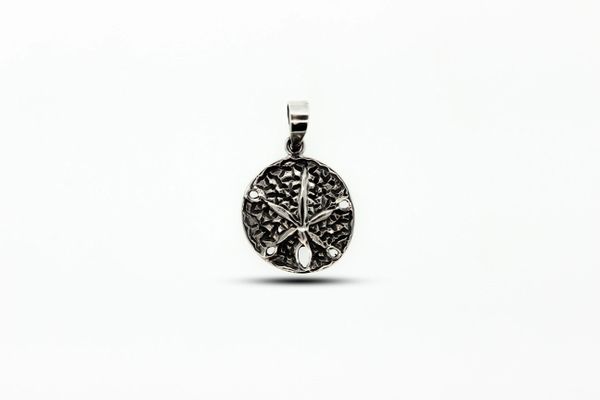 A Super Silver Sand Dollar Pendant with Textured Finish, perfect for beach lovers.