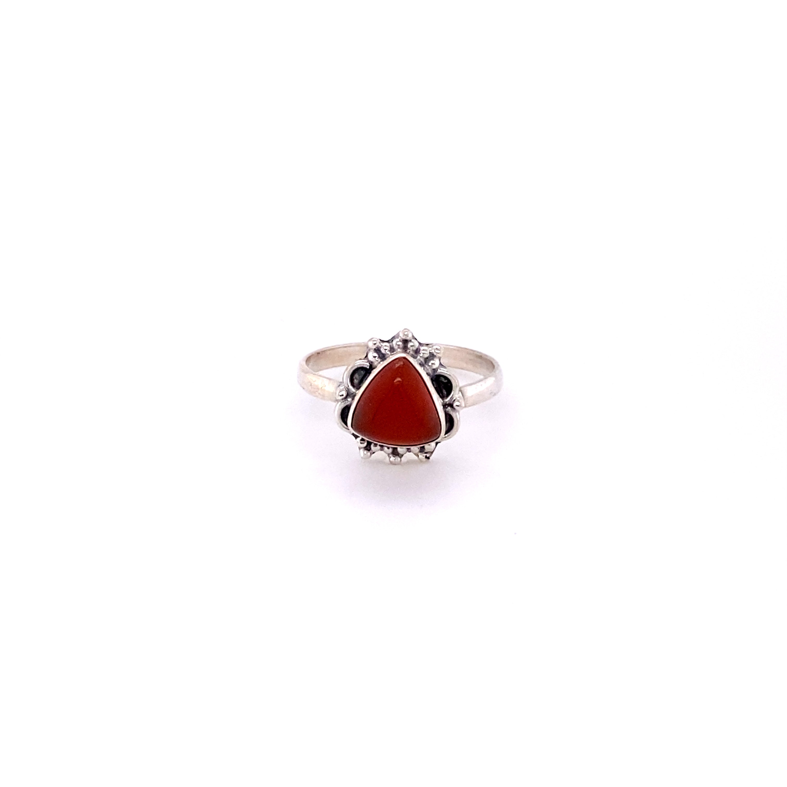 A Triangular Gemstone Ring with Frills made of .925 Sterling Silver, manufactured by Super Silver, featuring a red coral stone.