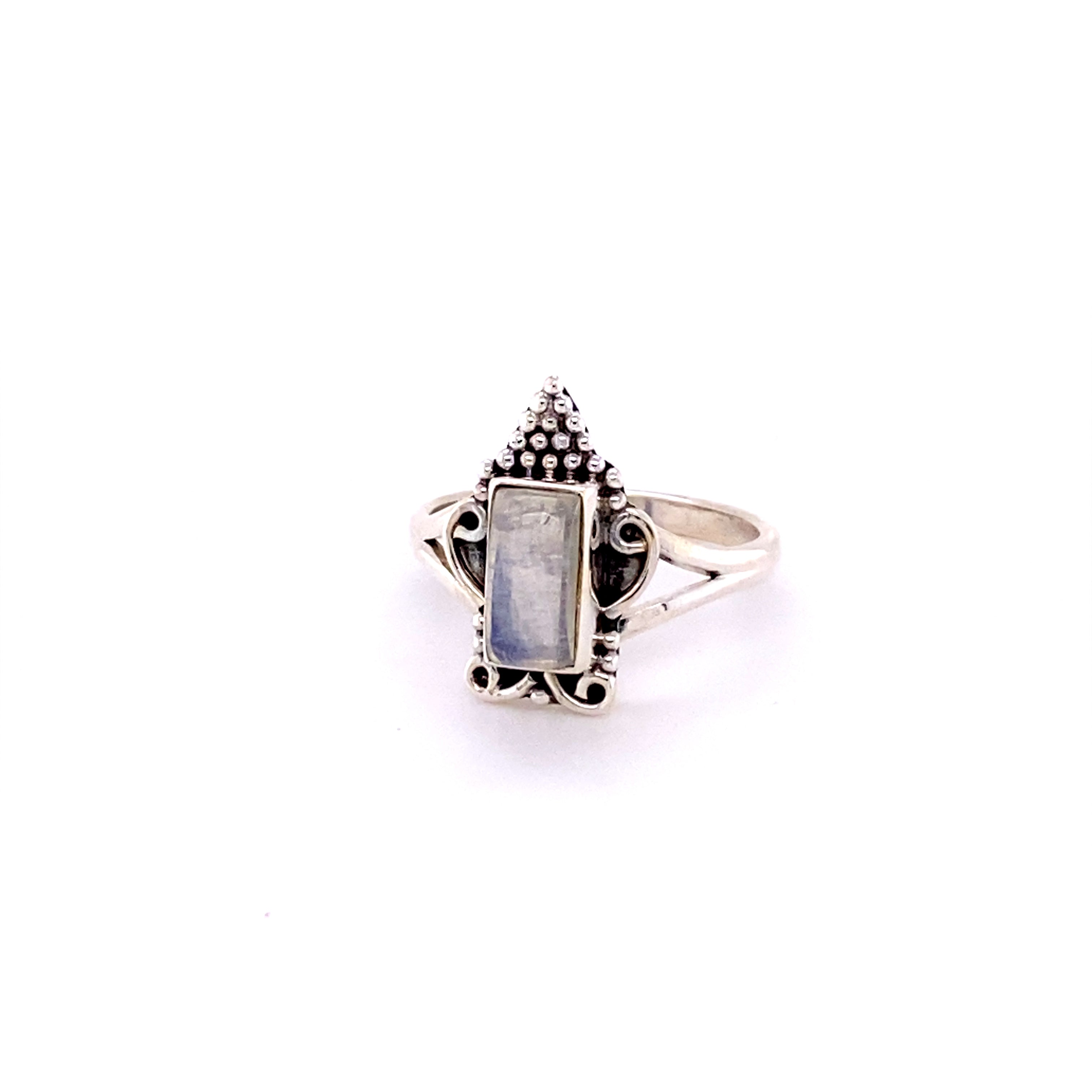 A Bohemian Princess Ring from Super Silver with a moonstone in the middle.