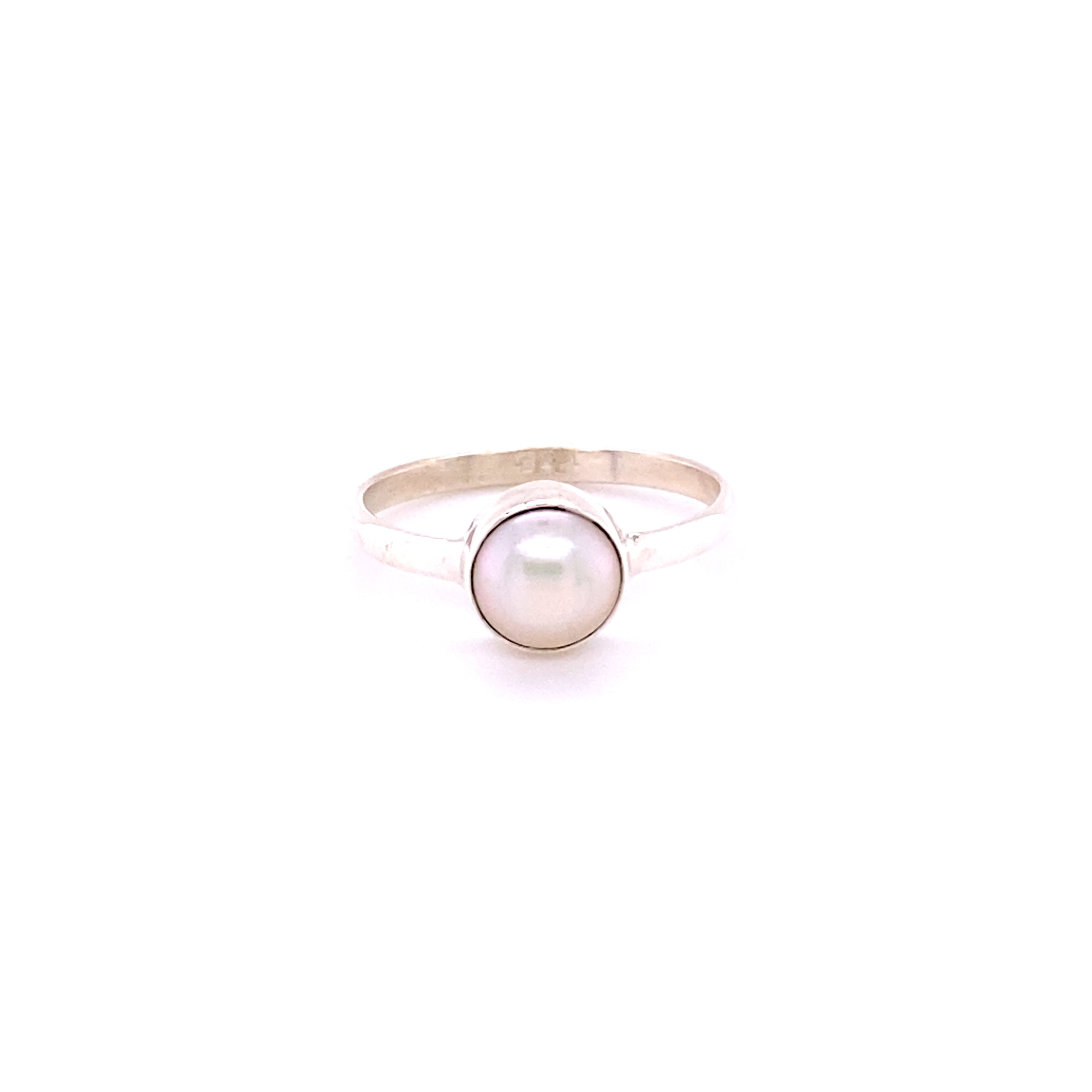 A Super Silver Simple Oval Natural Gemstone Ring on a white background.