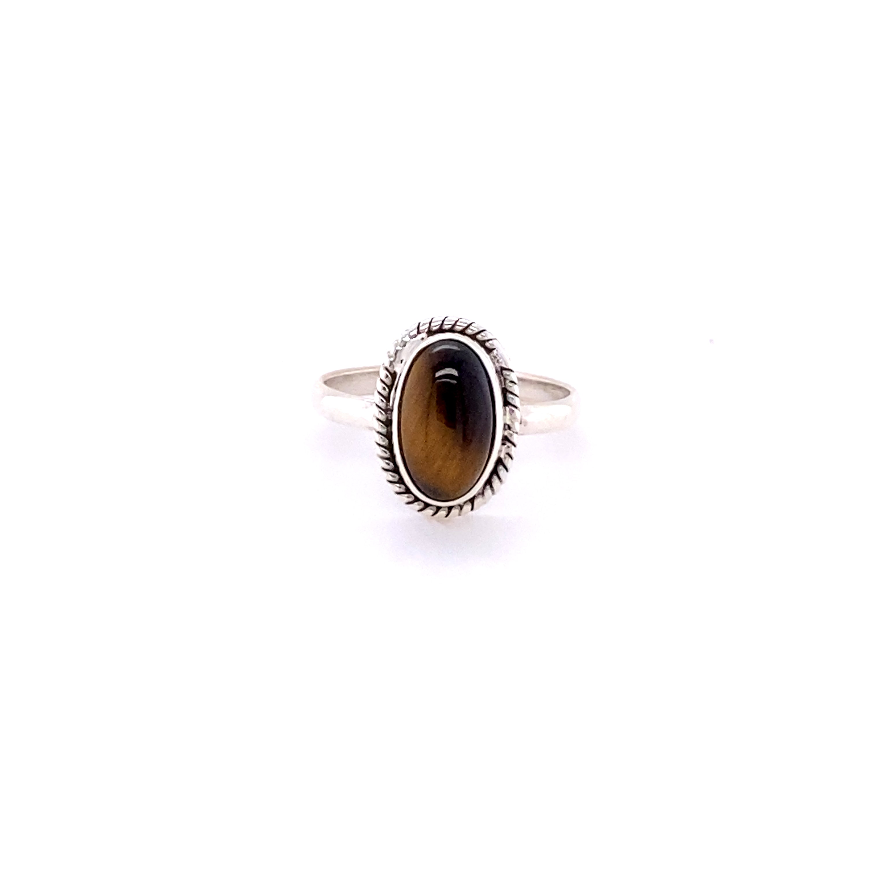 Simple Oval Gemstone Ring with Twisted Rope Boarder