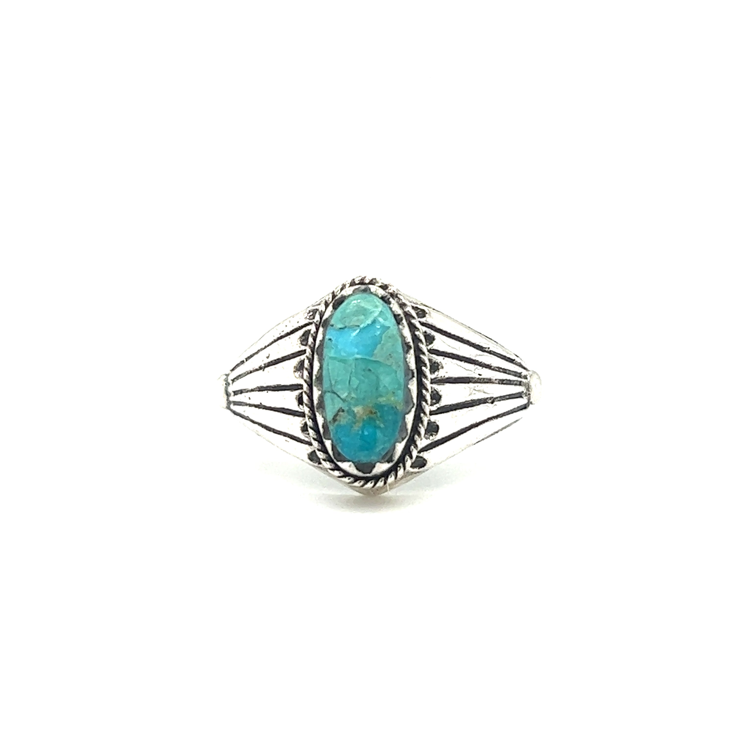A Southwest Inspired Kingman Turquoise Ring with a turquoise stone.