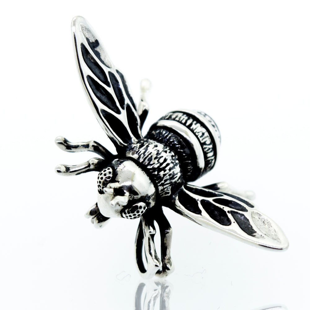 
                  
                    An elegant Super Silver Stunning Sterling Silver Bee Pendant on a white background.
                  
                