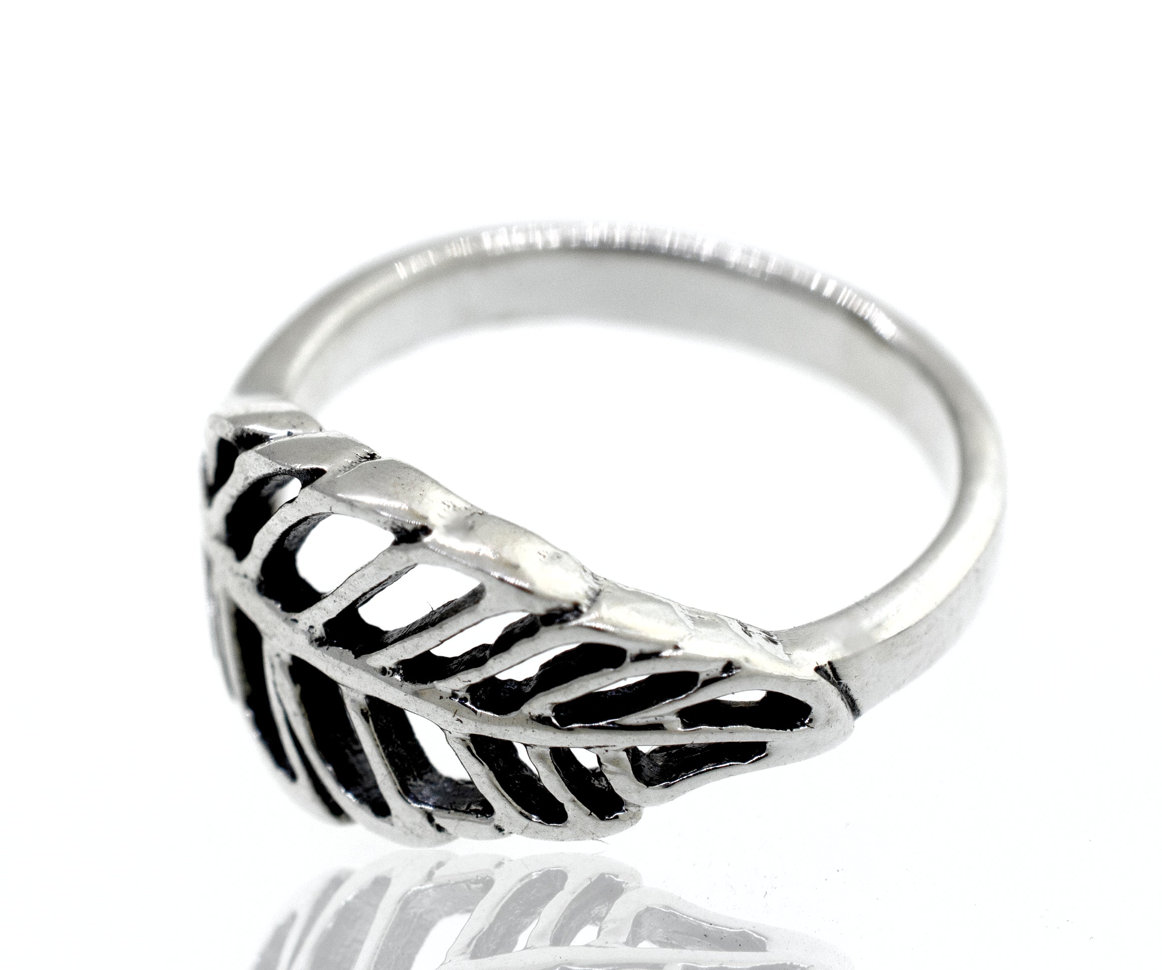 A Super Silver Leaf Ring with Cutout Design.