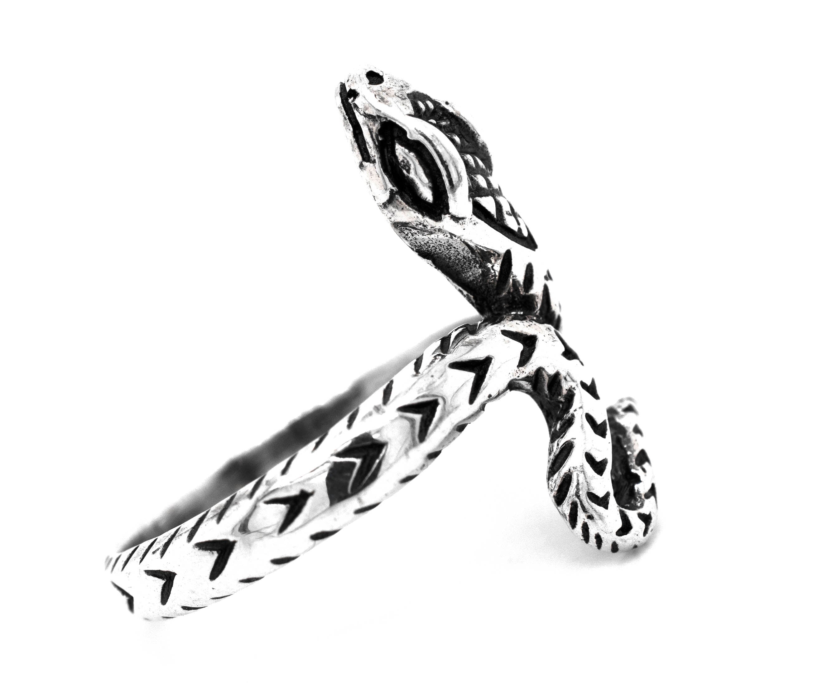 A Super Silver Captivating Snake Ring with a diamond pattern design.