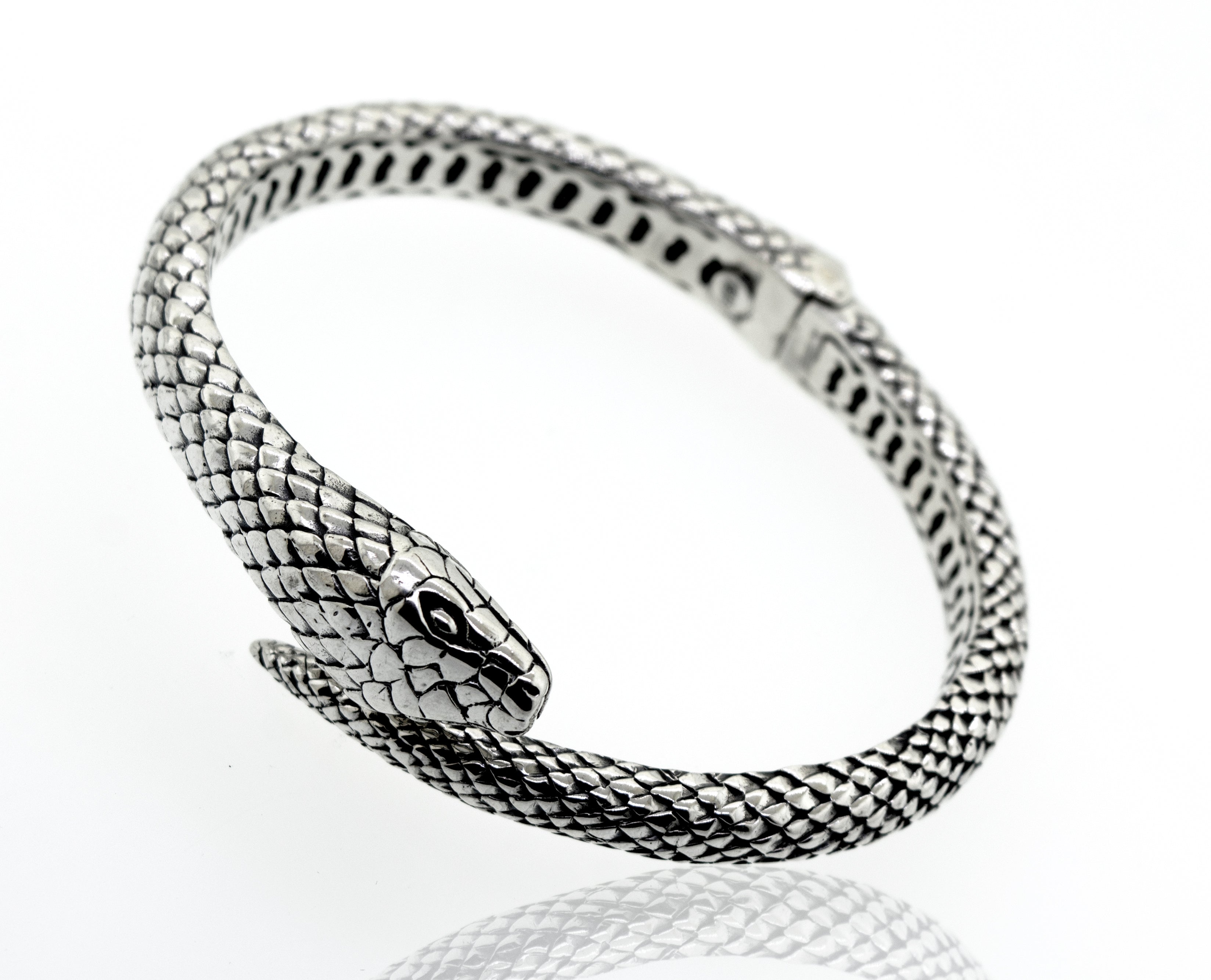 Enchanting Hinge Snake Bracelet – Super Silver