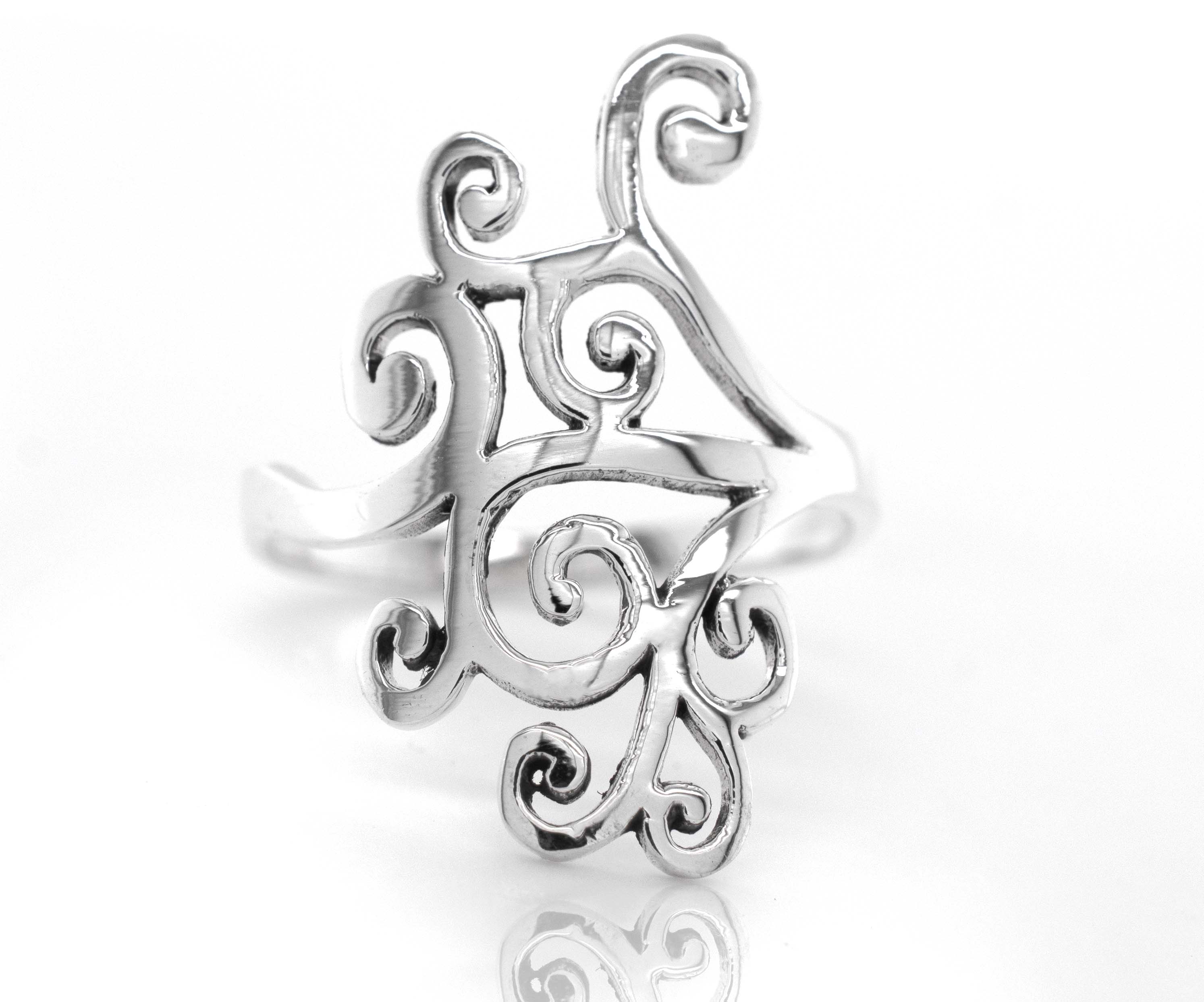 A Super Silver Swirl Design Ring.