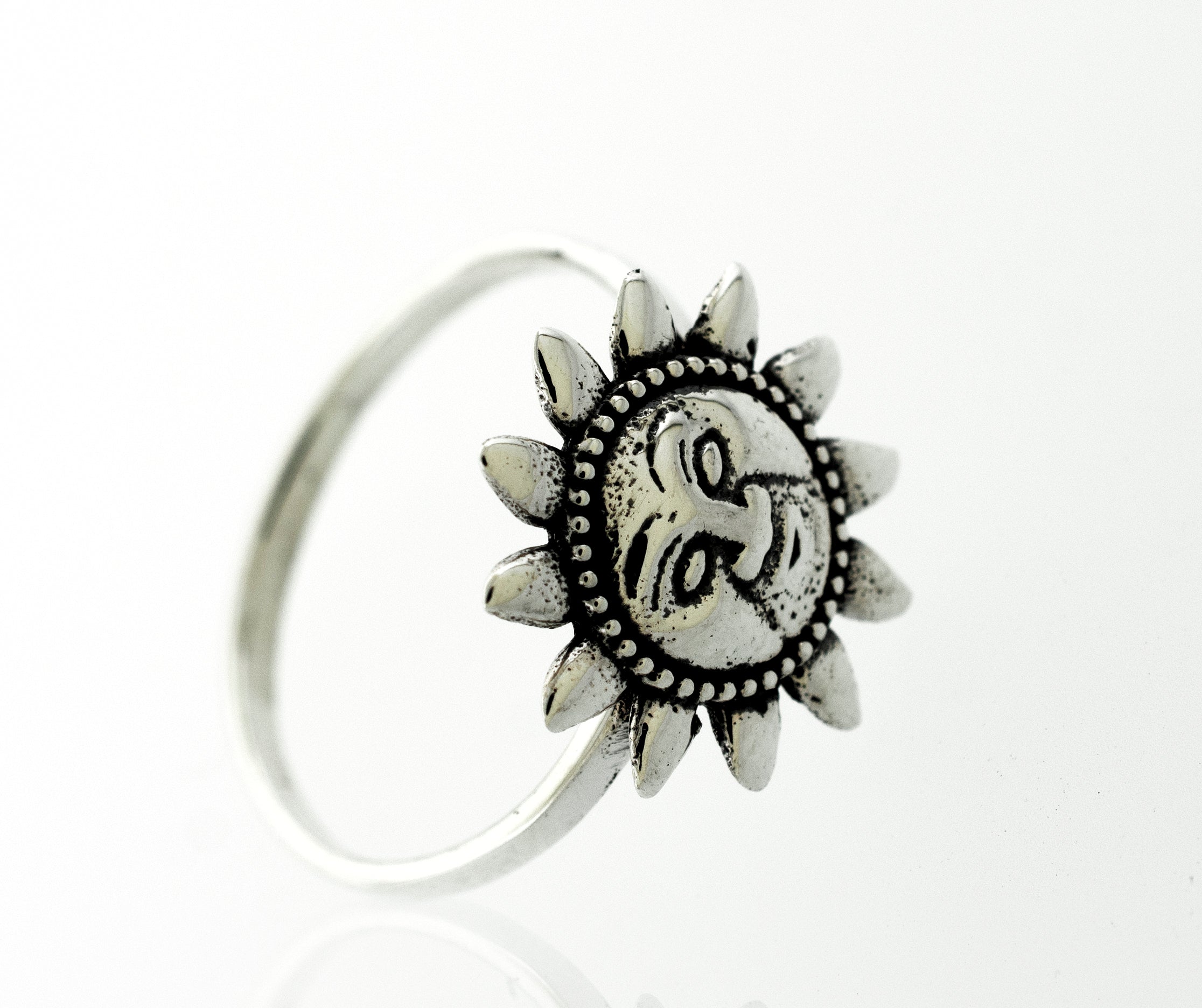 A minimalist style Super Silver Silver Sun With Face Ring.