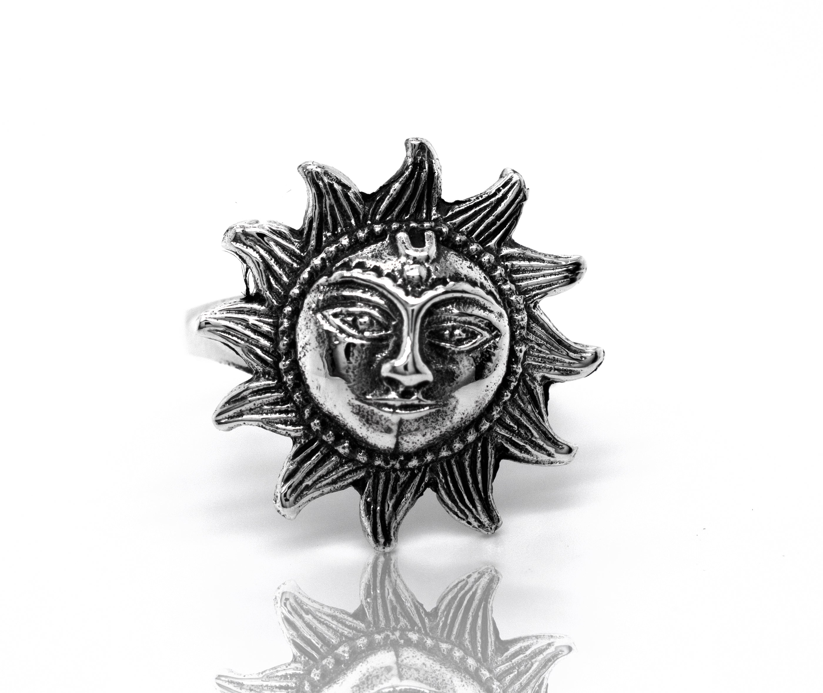 A Sun With Face Ring by Super Silver, perfect for day to day use.