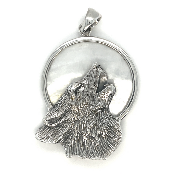 Wolf Howling At The Full Moon Pendant – Super Silver