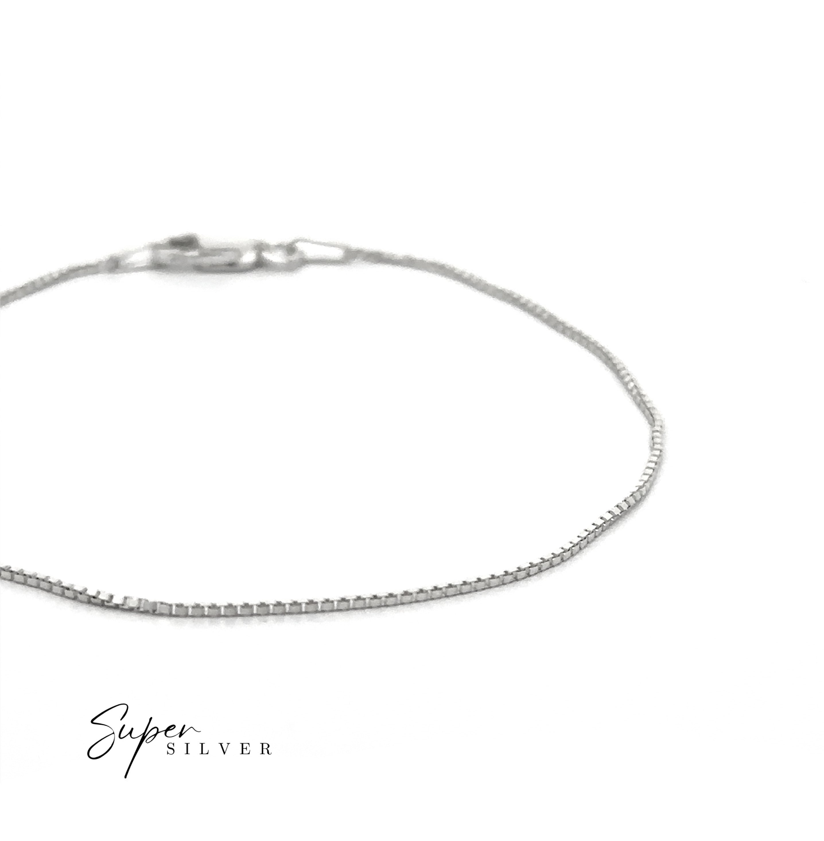 The Delicate Sterling Silver D/C Box Chains bracelet with a lobster clasp is displayed on a white background, featuring the "Super Silver" logo in the bottom left, highlighting its exceptional Italian craftsmanship.