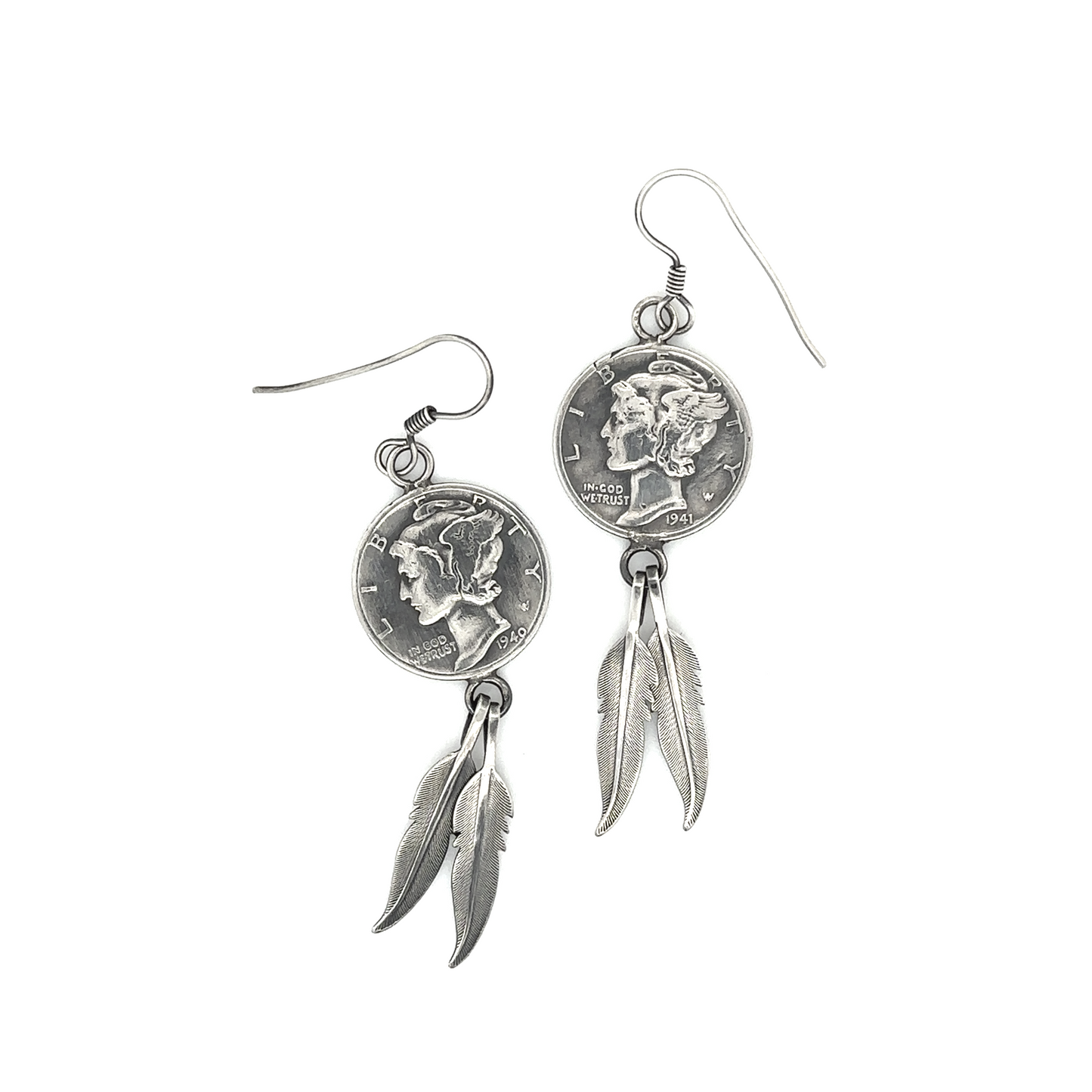 
                  
                    These Native American Mercury Dime Earrings from Super Silver feature a Winged Liberty Head Dime and delicate feathers for an elegant touch.
                  
                