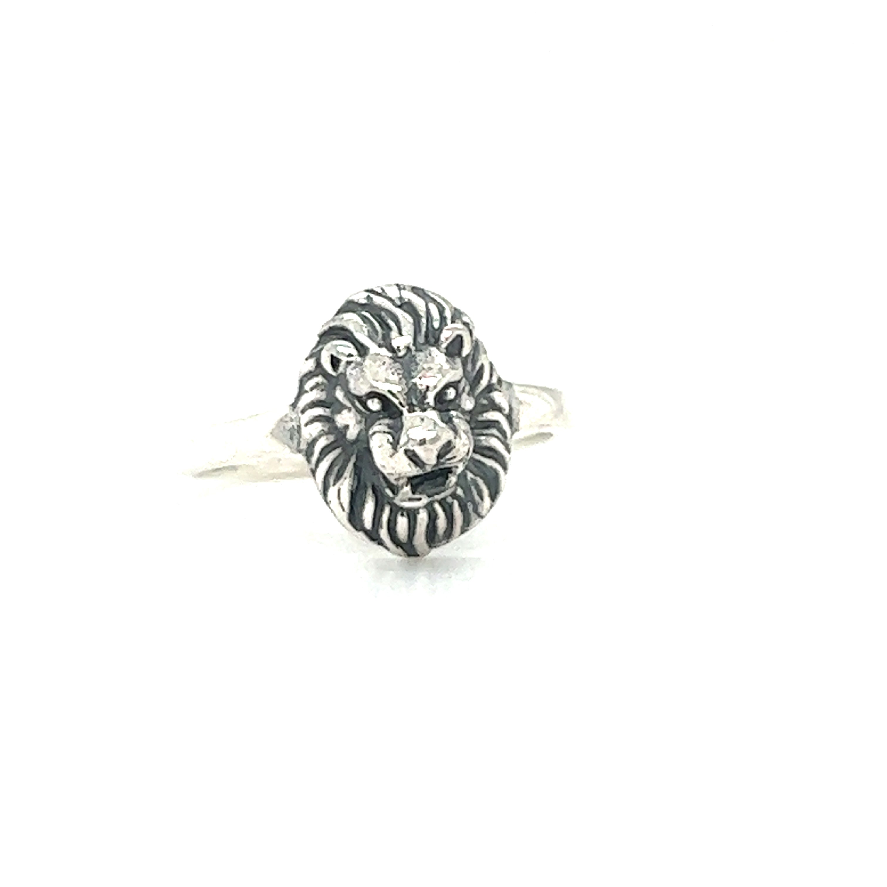 A small silver Lion Face Ring by Super Silver, exuding authority.