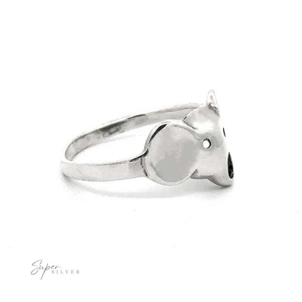 Simple Elephant Head Ring designed in the shape of a fox head.