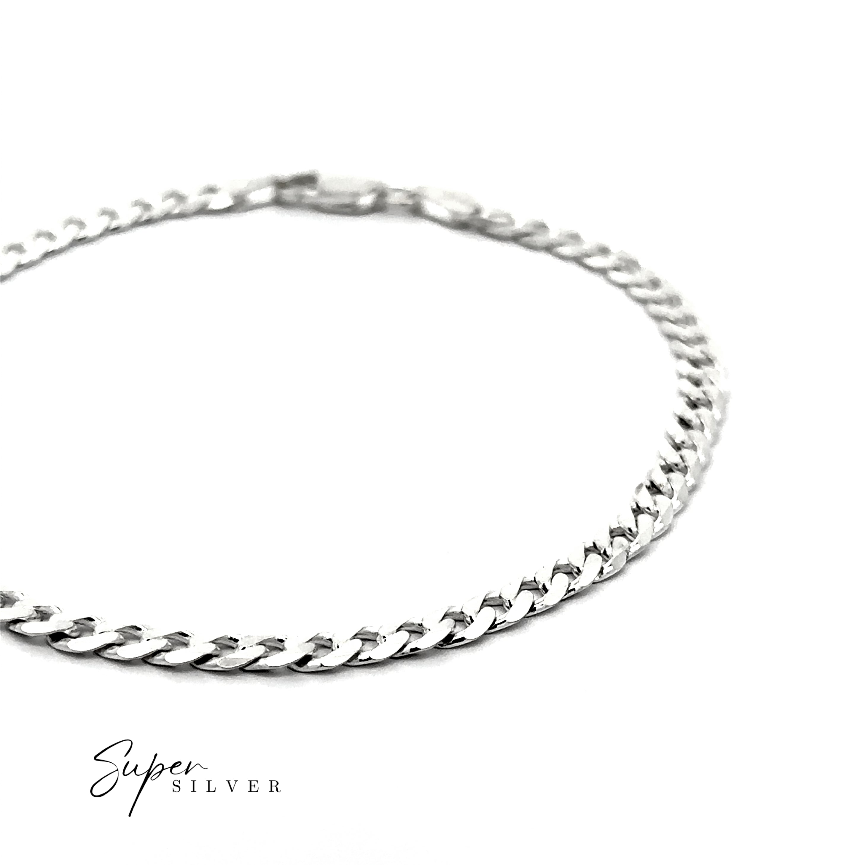 The Signature Italian Curb Chain bracelet is displayed on a white background, with "Super Silver" text in the lower left corner.