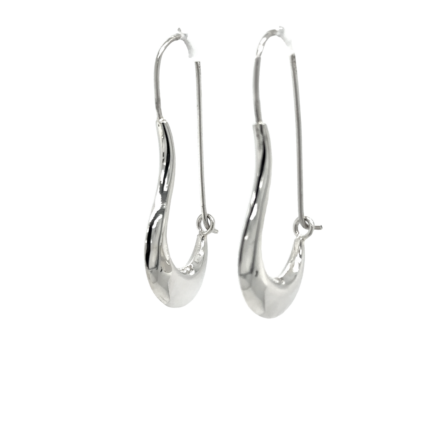 
                  
                    These elegant Curved Hoop Earrings feature half hoops and a smooth surface.
                  
                