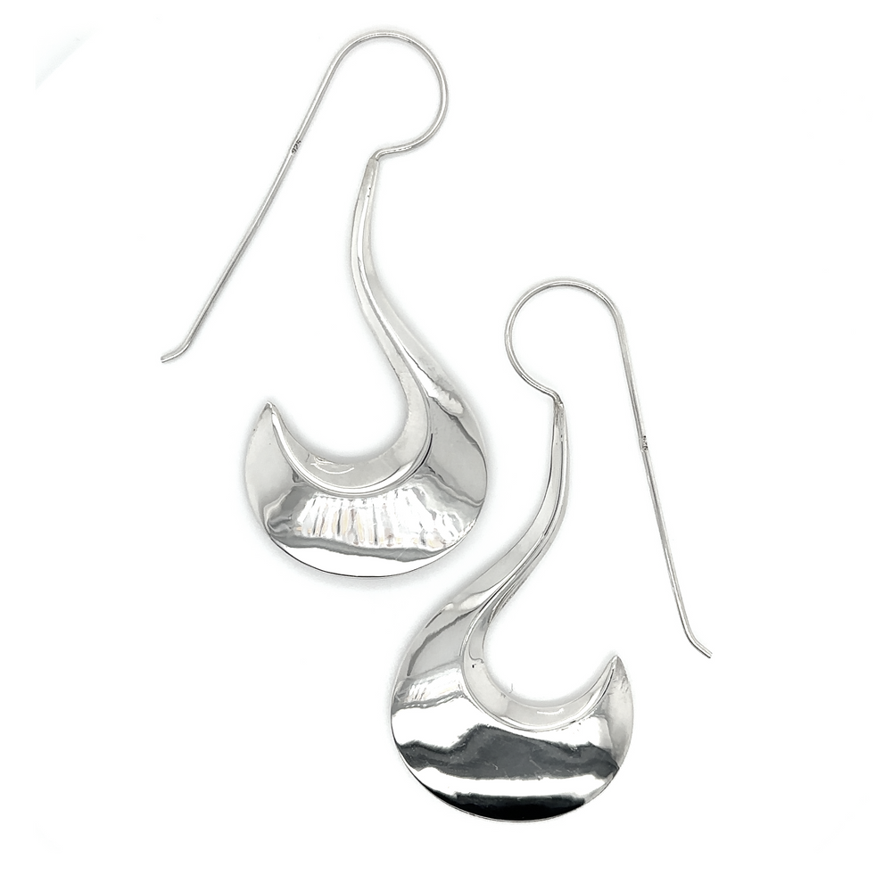 
                  
                    These Super Silver Victorian Style Curved Earrings feature a curved shape, crafted with .925 silver.
                  
                