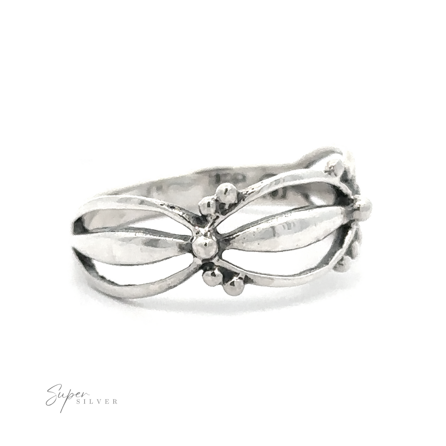 
                  
                    A Freeform Open Band Ring, made from .925 sterling silver with a flower design, offering a comfortable feel.
                  
                