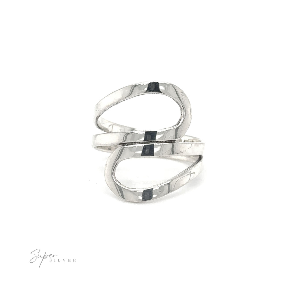 
                  
                    A versatile oblong-shaped Freestyle Loop Ring with a double-loop design.
                  
                