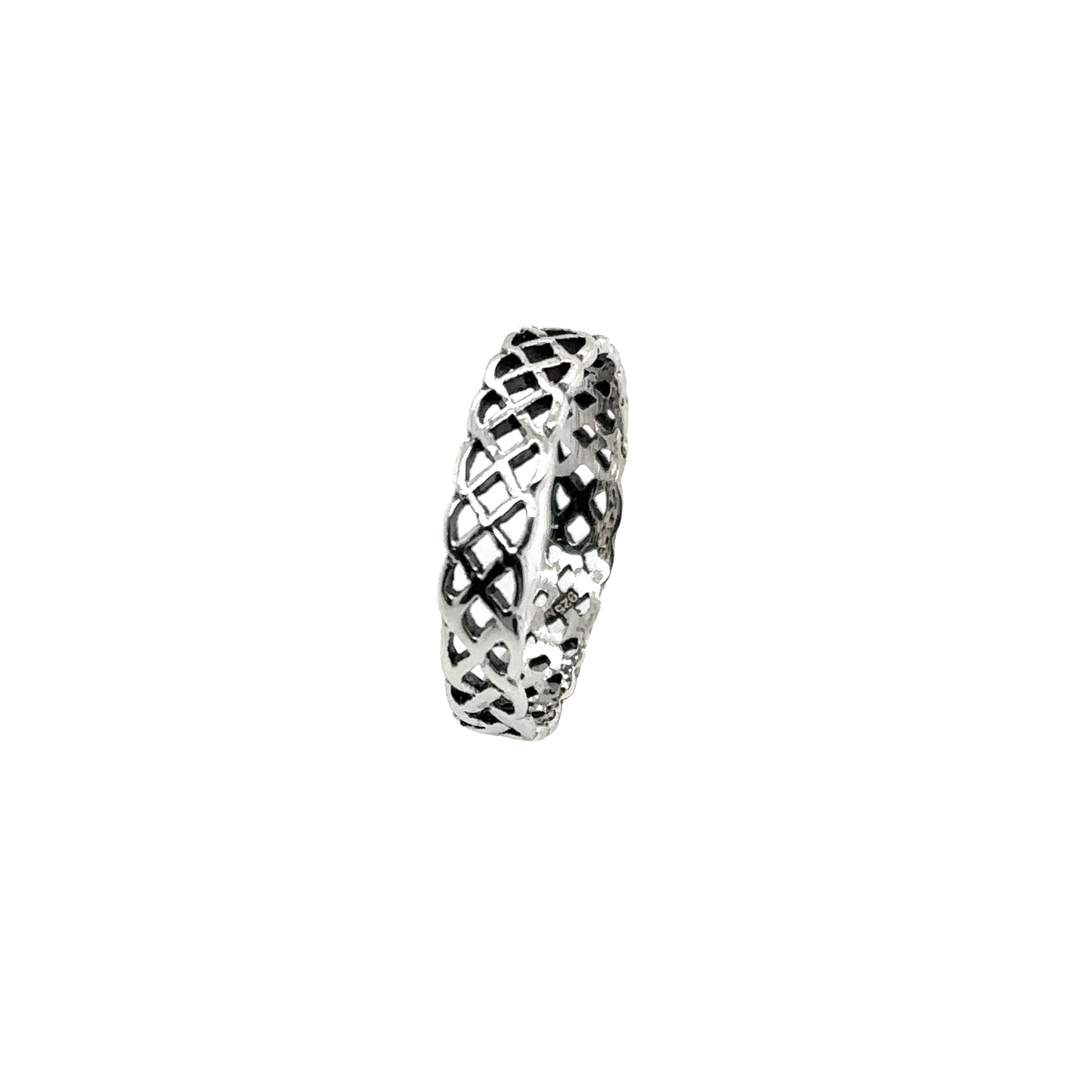 
                  
                    A 4mm Weave Band Ring with a black and white pattern.
                  
                