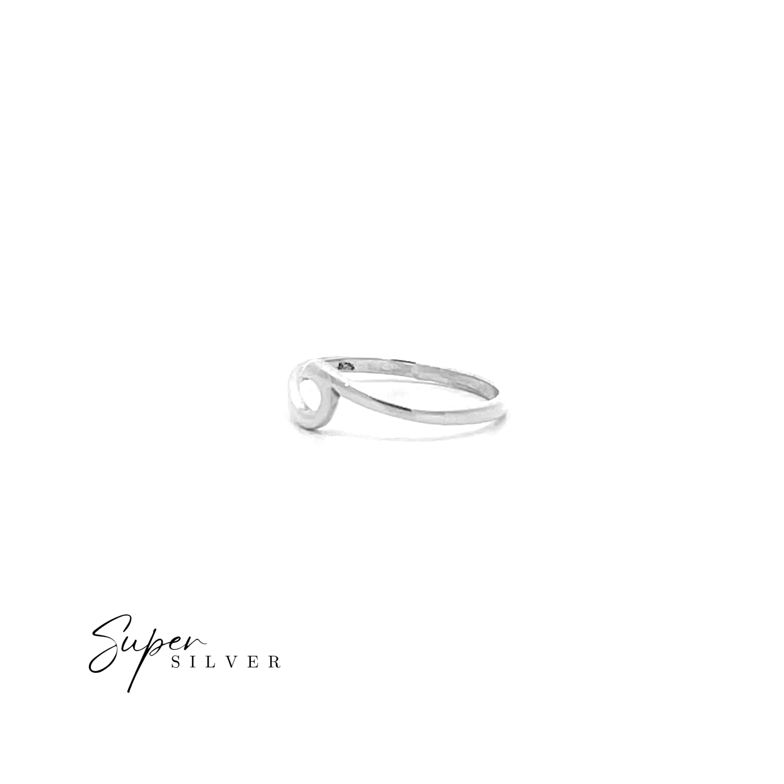 Anneau ondulé en fil fin