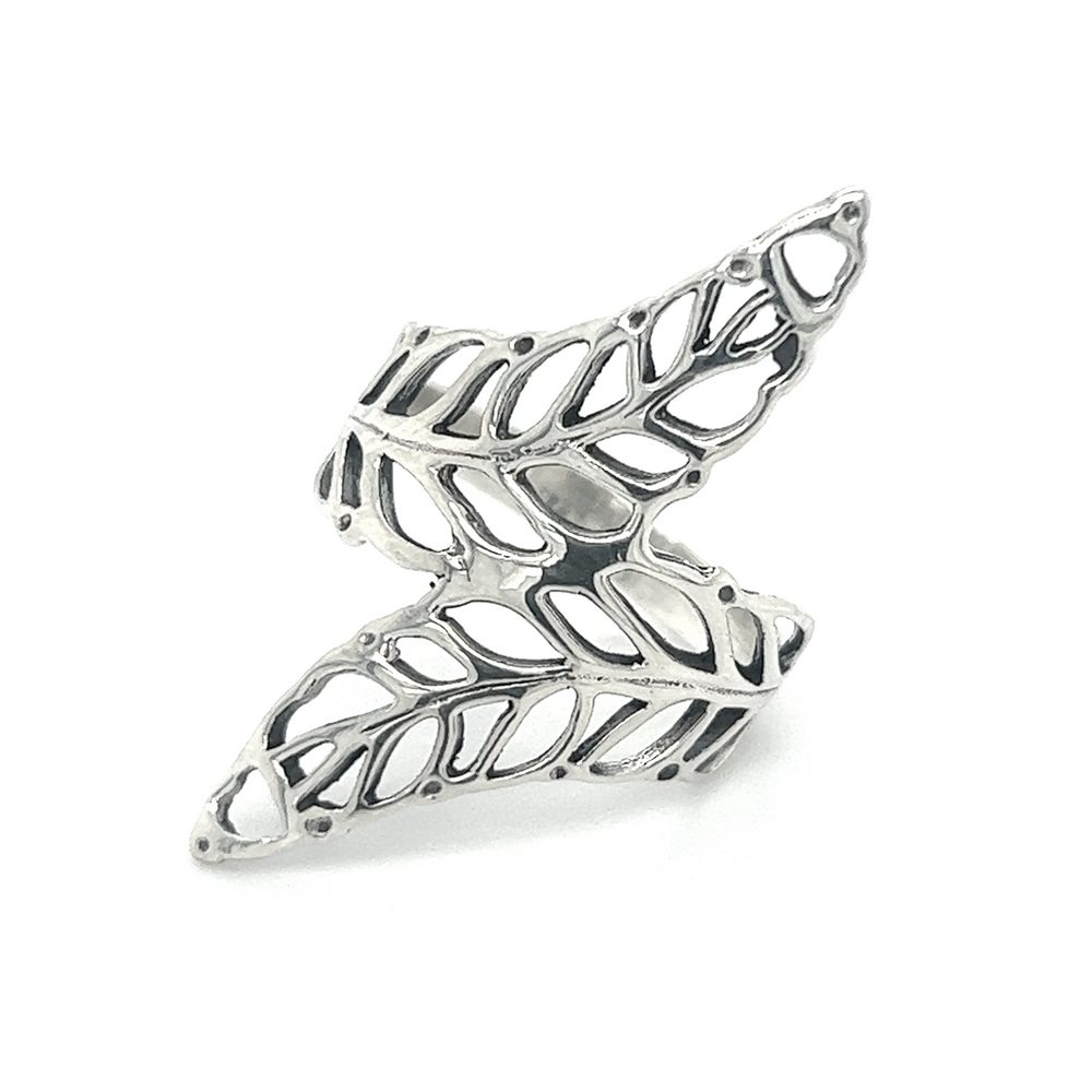 The Fern Outline Ring is a silver ring with an exquisite leaf design, capturing the essence of organic beauty and adding a touch of elegance to any style journey.